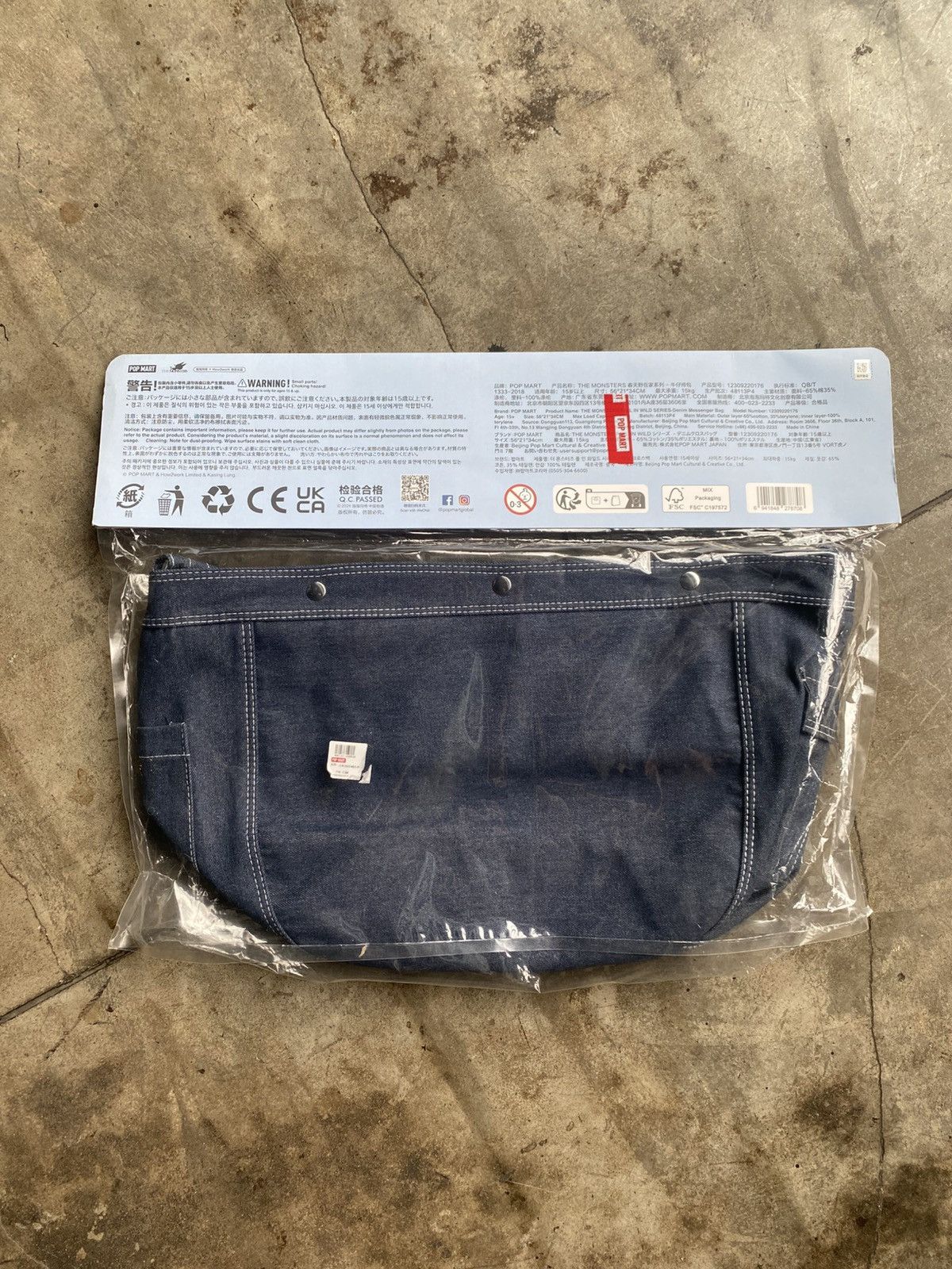 POP MART LABUBU - THE MONSTERS FALL IN WILD SERIES Denim bag Size ONE SIZE - 2 Thumbnail