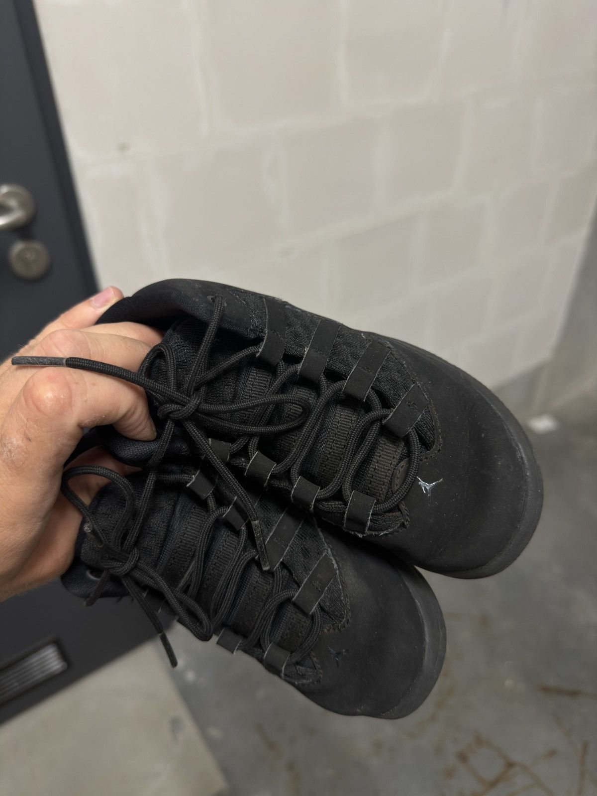 Jordan Brand Nike Jordan Kids black sneakers buty shoes AQ9215-001 Size US 5 / EU 37 - 5 Thumbnail