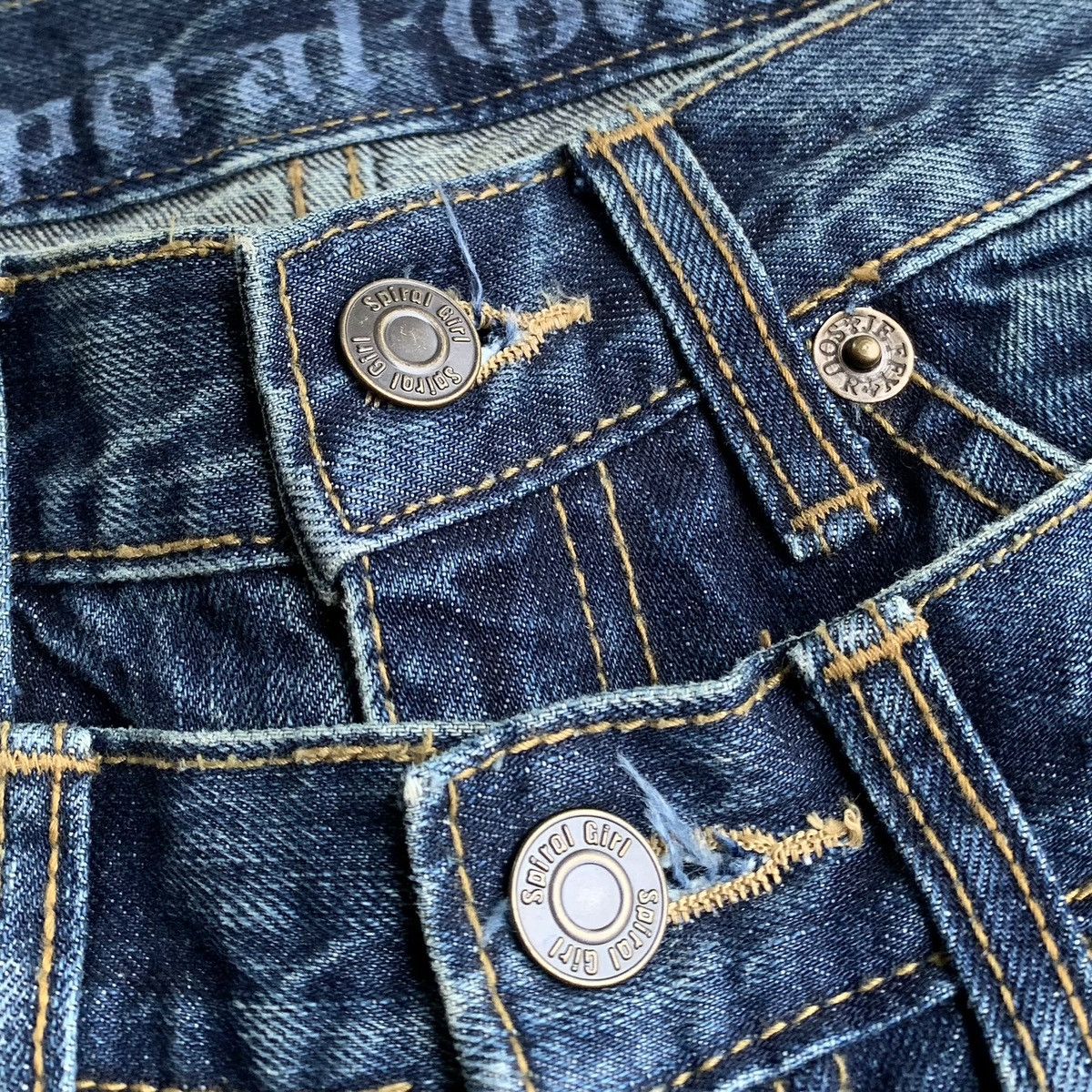 Japanese Brand × Vintage 2000s Spiral Girl Mud Wash Double Waist Flared Jeans Size 28" / US 6 / IT 42 - 7 Thumbnail