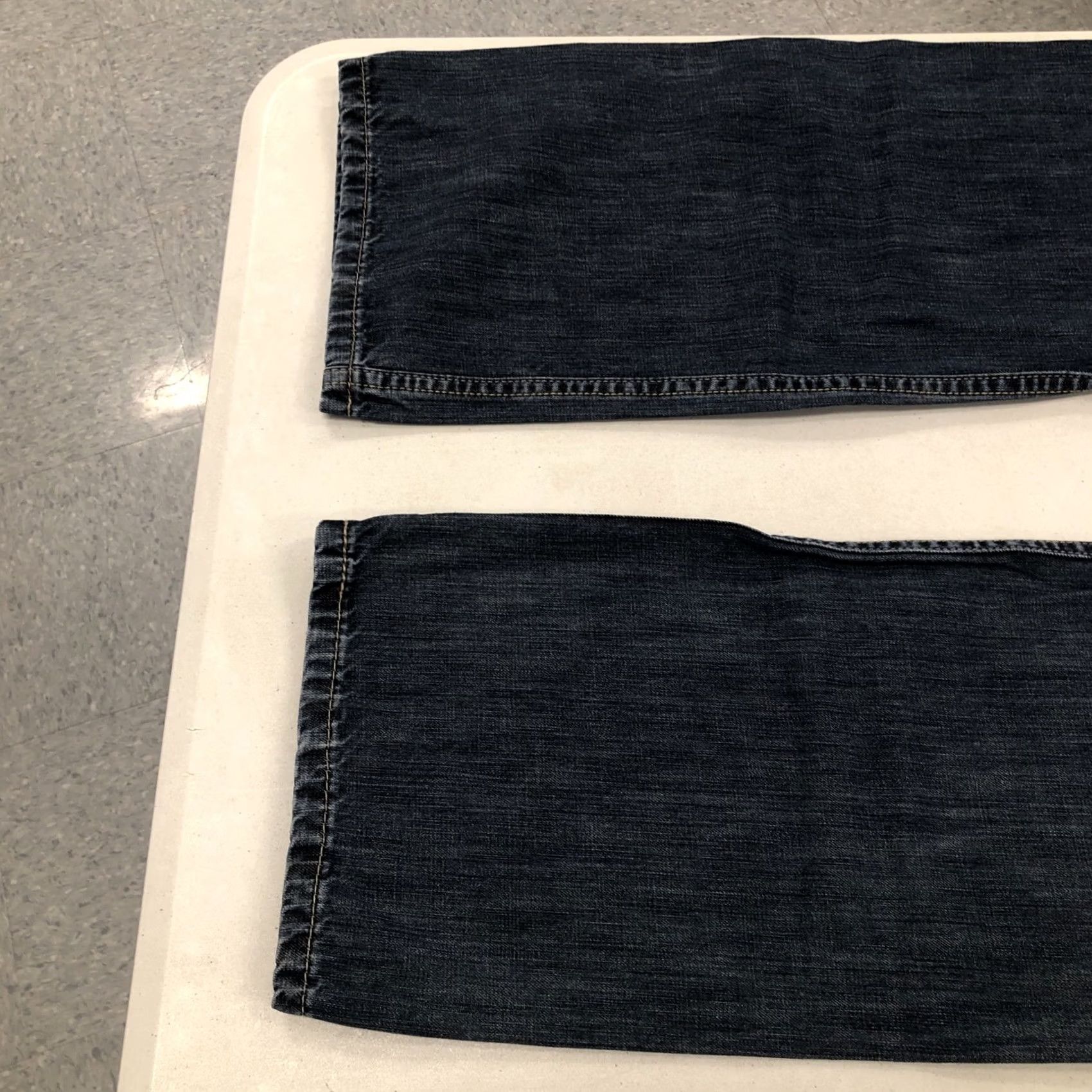 Levi's VINTAGE Levis 514 Jeans Mens 34x34 Slim Straight Denim Blue Cotton Zip 5-Pocket Logo Size US 34 / EU 50 - 6 Thumbnail