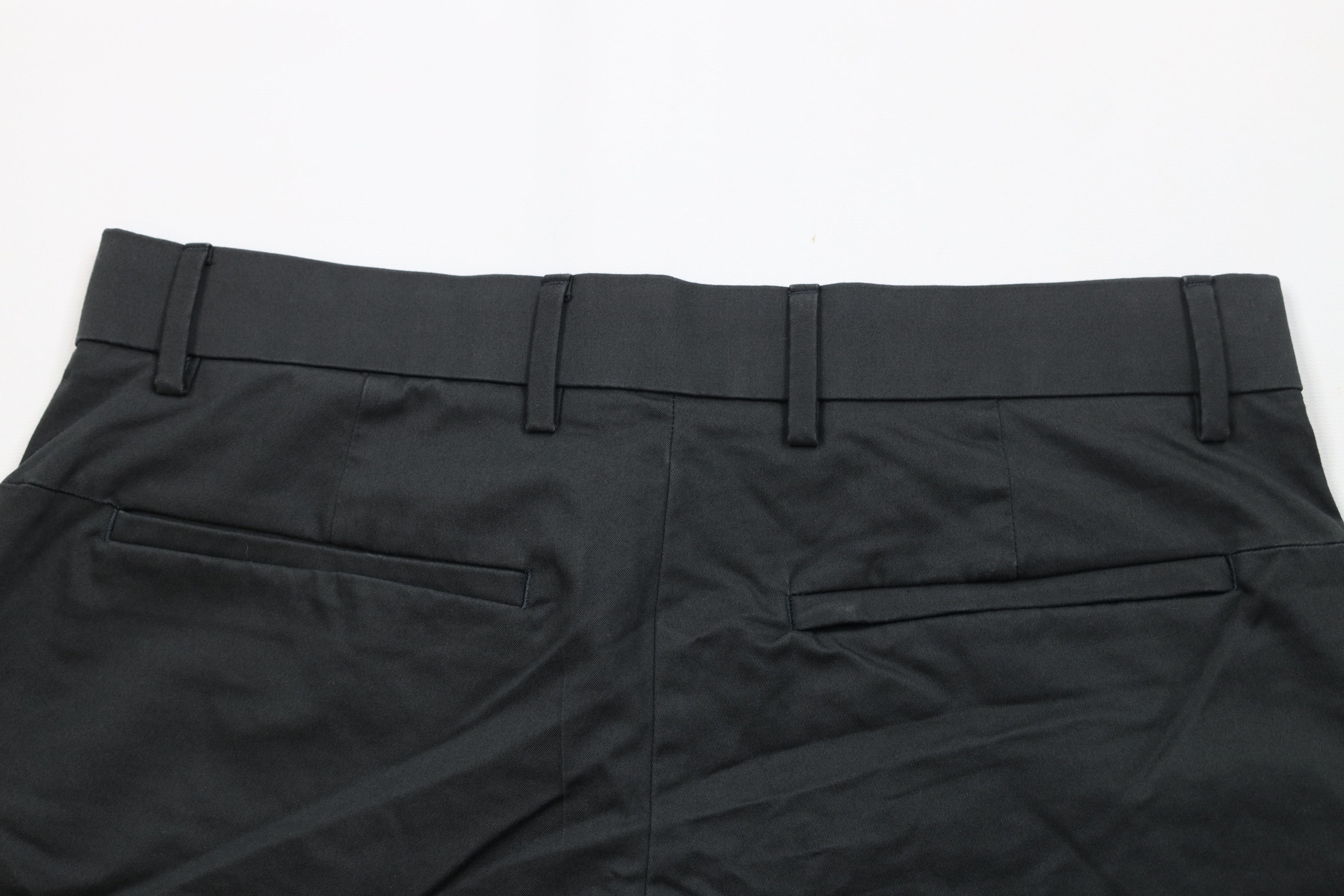 Banana Republic Banana Republic Above Knee Aiden Chino Shorts Charcoal Gray Size US 33 - 9 Thumbnail