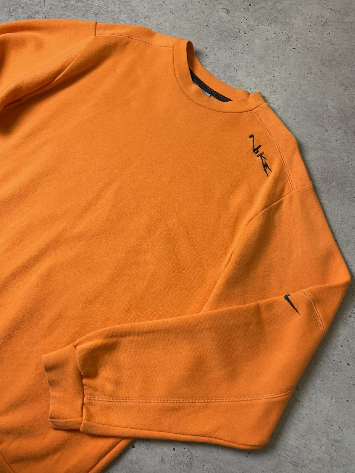 Nike Rare Vintage Nike Logo Sweatshirt Boxy Size US L / EU 52-54 / 3 - 2 Thumbnail