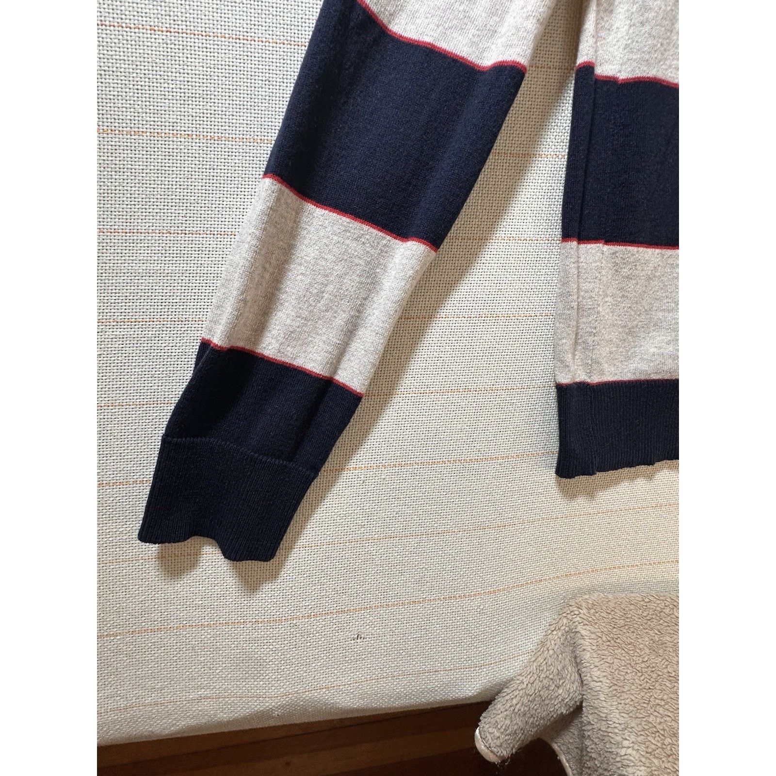 Old Navy Men's Striped Old Navy Sweater - Navy and Cream Size US L / EU 52-54 / 3 - 3 Thumbnail