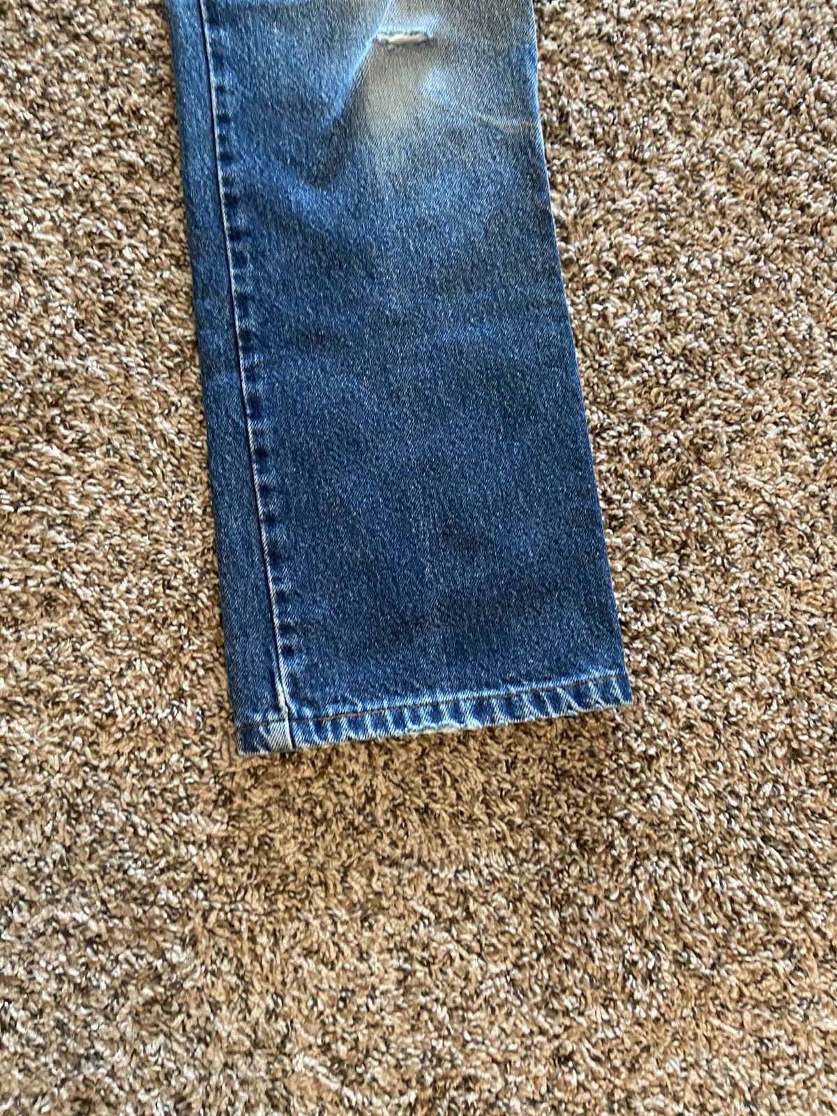 Vintage Vintage Levi’s 505 Distressed Denim Jeans Size US 30 / EU 46 - 6 Thumbnail