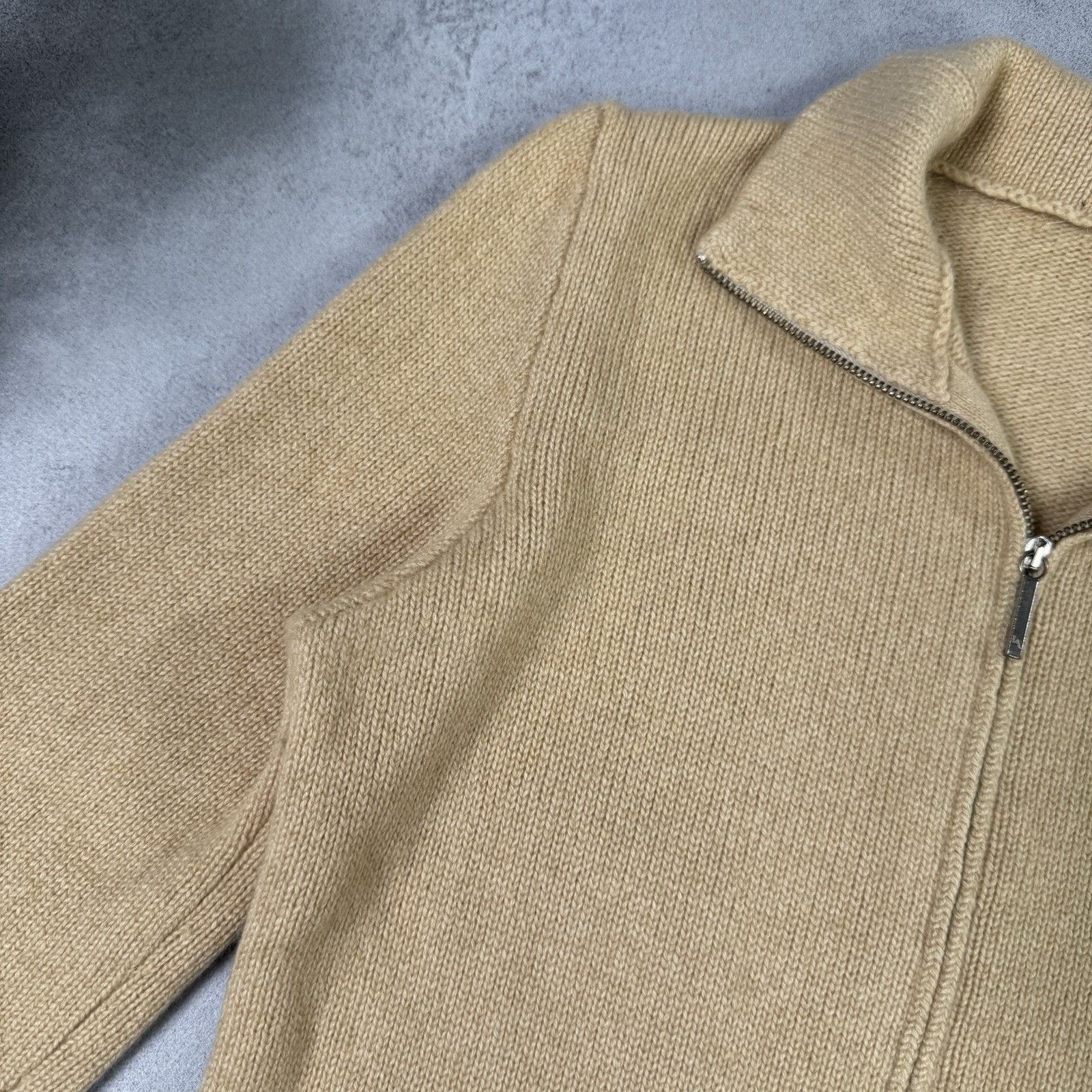 Vintage Lorena Antoniazzi Women Chashmere Zip Sweater Beige Size 44 Size M / US 6-8 / IT 42-44 - 6 Thumbnail