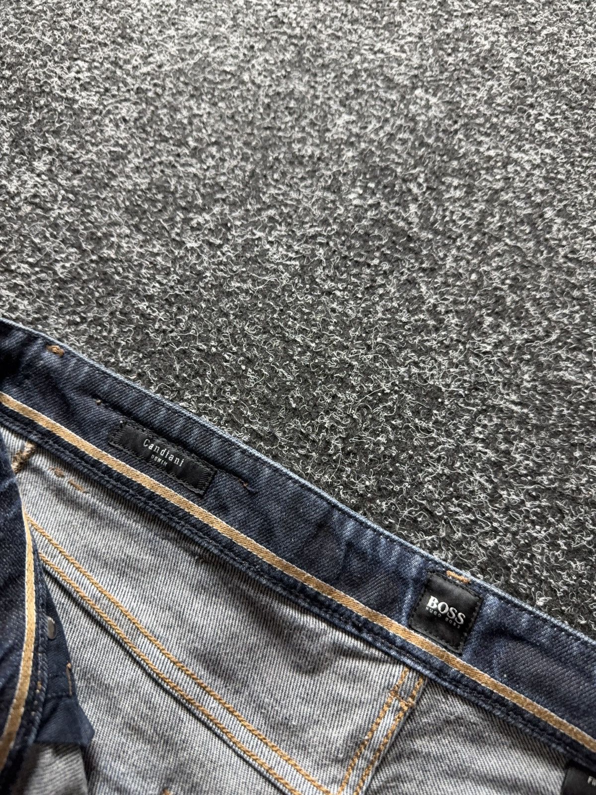 Hugo Boss Luxury Hugo Boss Candiani Denim Dark Blue Jeans Straight Fit Size US 33 - 10 Thumbnail