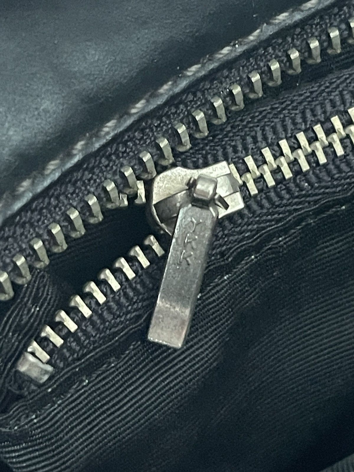 Jean Paul Gaultier Jean Paul Gaultier Metal Frame and Studs Shoulder/Cross Bag Size ONE SIZE - 10 Thumbnail
