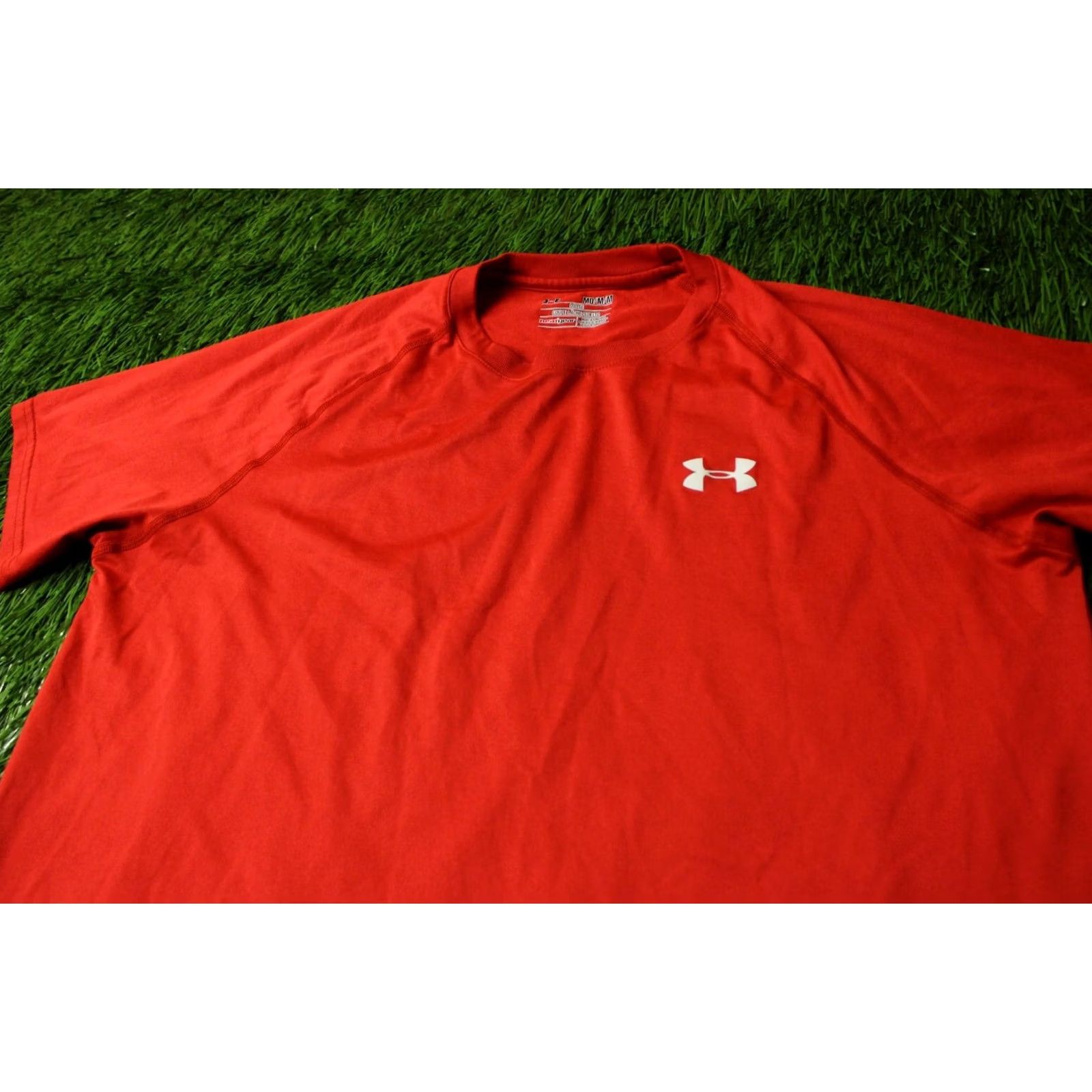 Under Armour Under Armour Mens Training Compression Shirt Jersey T-Shirt M Red Short Sleeve 100% Polyester Sports Regular Size M Mens Size US M / EU 48-50 / 2 - 2 Thumbnail