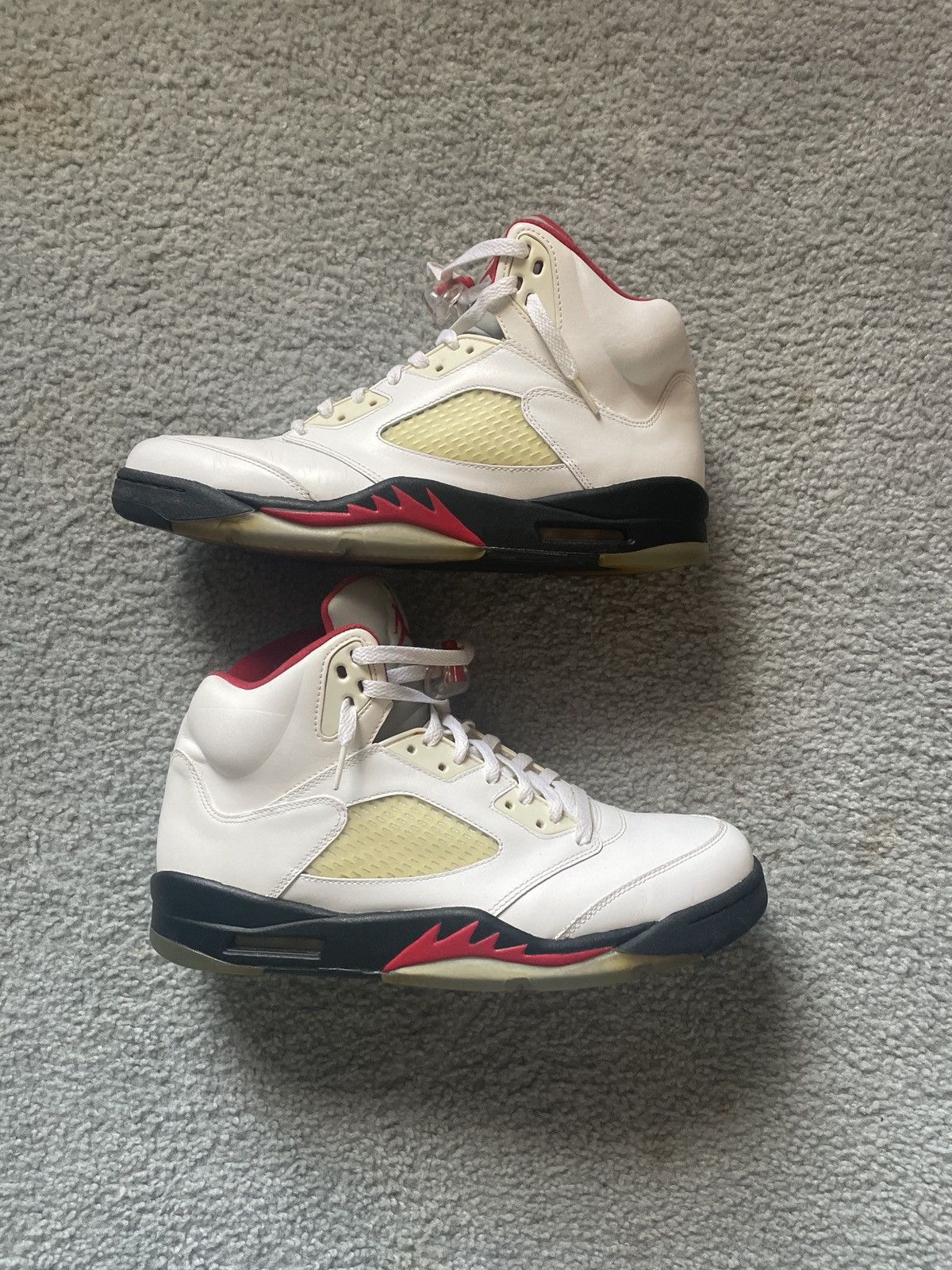 Air Jordan 5 Retro ‘Fire Red’ White