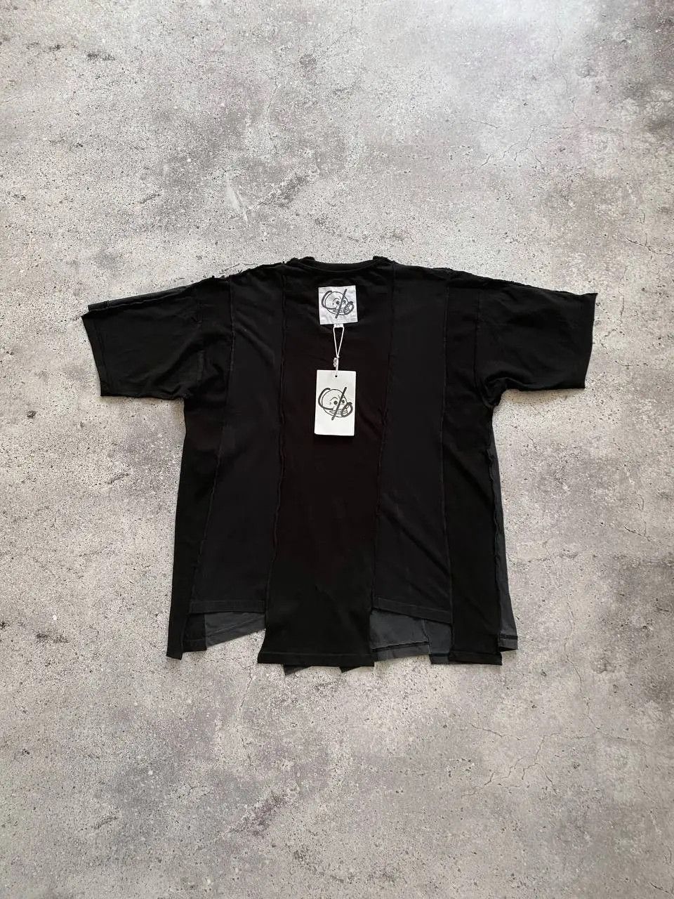AC/DC ARCHIVE CHEAP MONDAY UPCYCLING AC/DC VINTAGE T SHIRT Size US M / EU 48-50 / 2 - 7 Thumbnail
