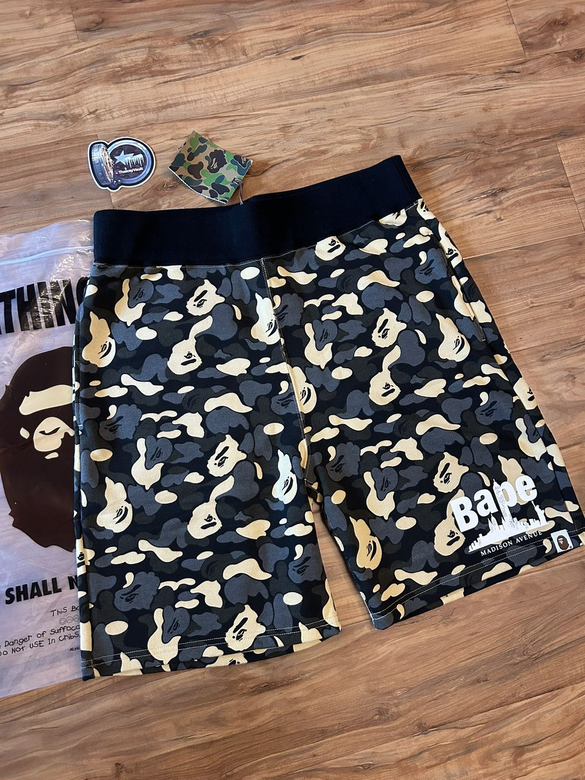 Bape NEW Bape Madison Ave Camo Sweat Shorts Size US 34 / EU 50 - 2 Thumbnail