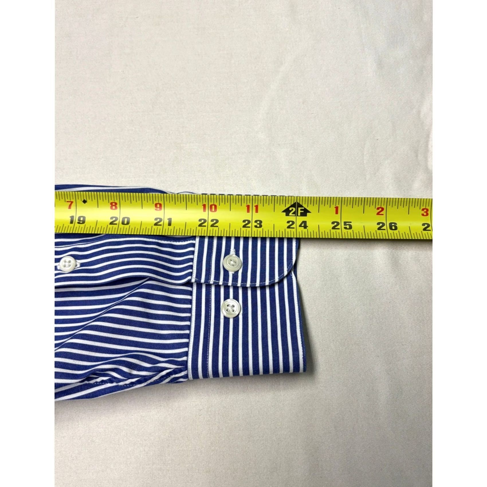 Brooks Brothers Brooks Brothers Dress Shirt Mens Striped Button Down Navy White 15.5 32/33 Regular Chest 46 Cotton Size 42R - 8 Thumbnail