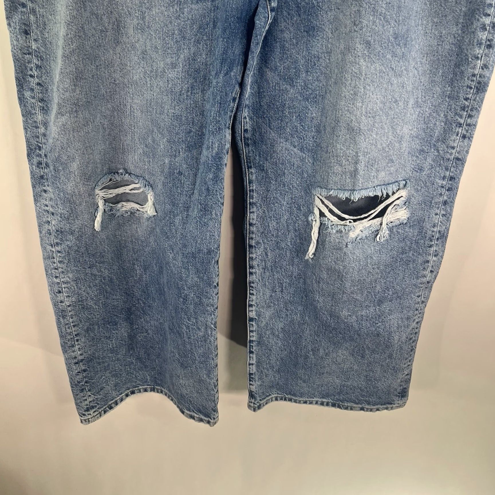 Anthropologie ANTHROPOLOGIE Pilcro Distressed Baggy Denim Jeans Womens 24W 48X30 Blue NWT Jeans Size 42" / US 20 - 4 Thumbnail