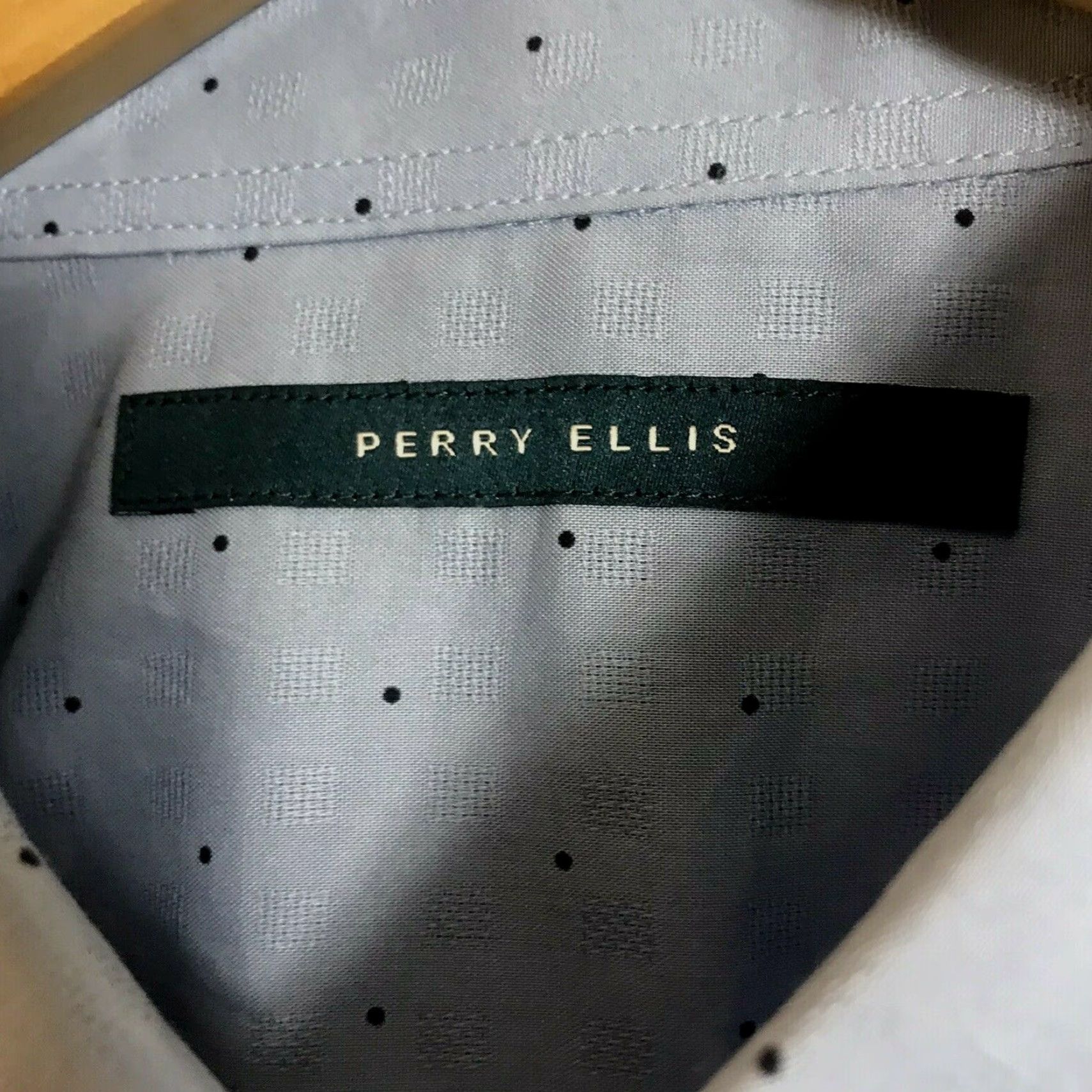 Perry Ellis Perry Ellis Shirt Mens XXL Short Sleeve Blue Dot Pattern Casual Button-Up Size US XXL / EU 58 / 5 - 2 Thumbnail