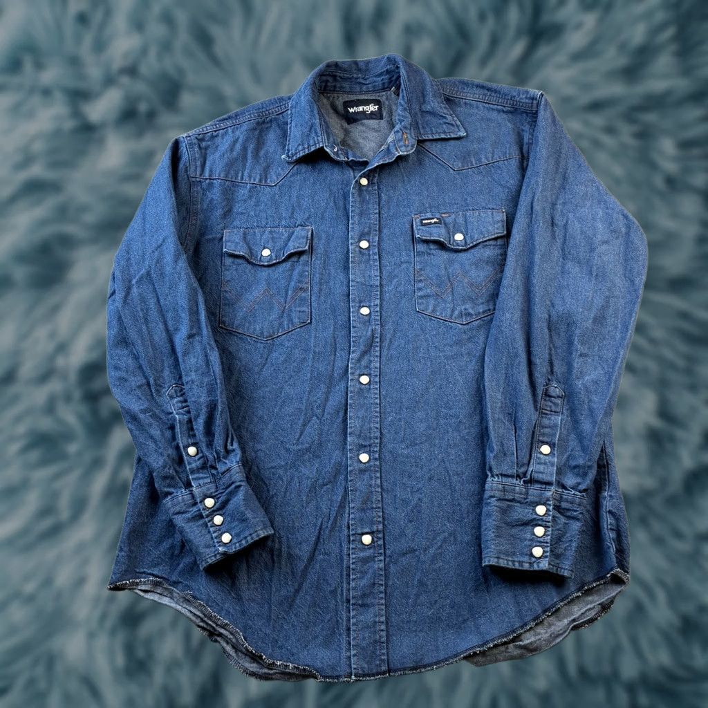 Wrangler VINTAGE Wrangler Shirt Mens Large Blue Denim Jean Pearl Snap Western Cowboy Size US L / EU 52-54 / 3 - 1 Thumbnail