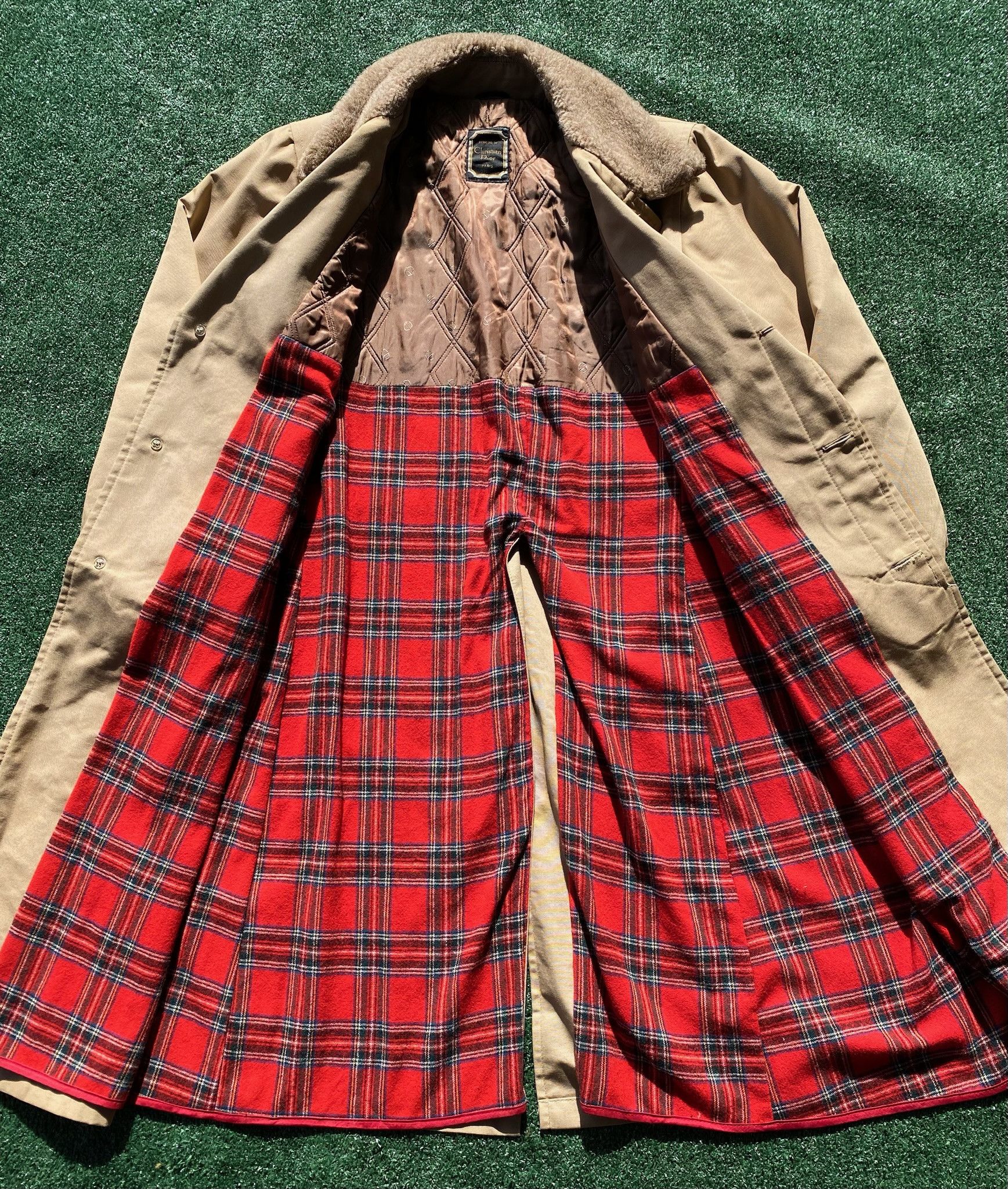 Christian Dior Monsieur 80s Christian Dior Faux Fur Collar Lined Trench Coat Large Size US L / EU 52-54 / 3 - 7 Thumbnail