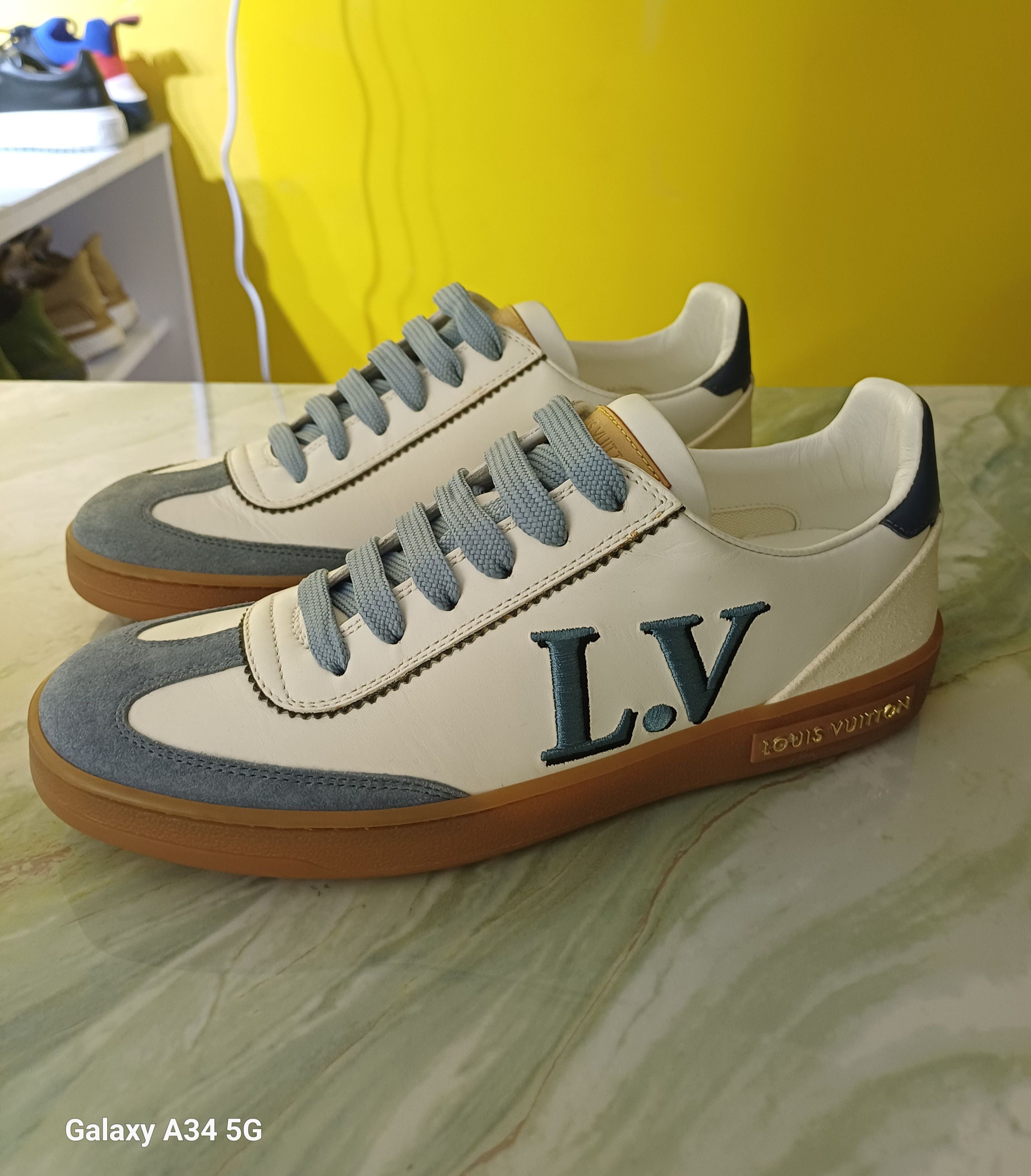 Louis Vuitton Louis Vuitton Calfskin Frontrow Sneakers Size US 6 / IT 36 - 5 Thumbnail