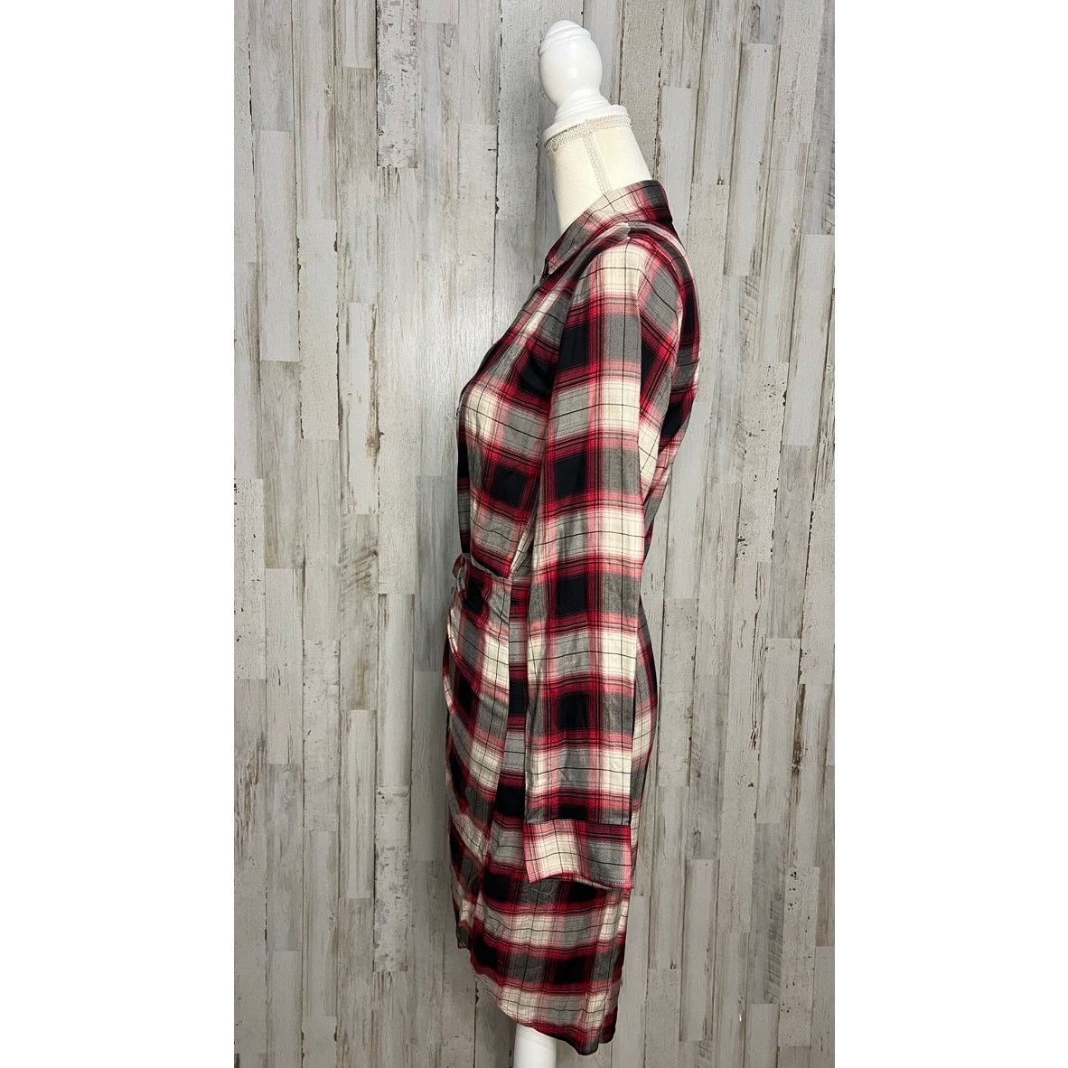 UNTUCKit UNTUCKit Women's Plaid Wrap Dress Size 8 Knee Length Size M / US 6-8 / IT 42-44 - 9 Thumbnail