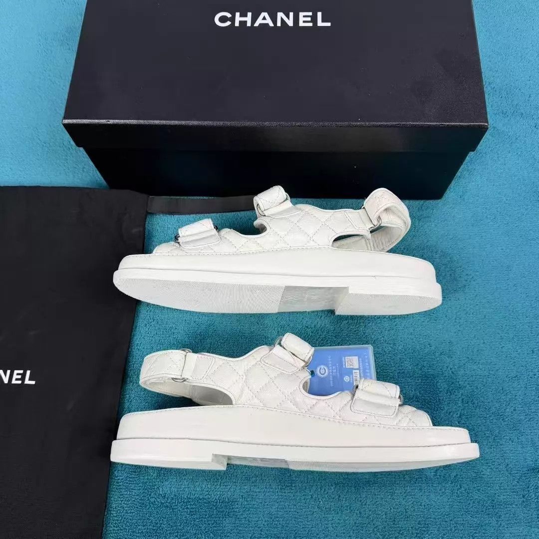 Chanel Chanel 25S Shiny Lambskin Velcro Slide Ivory 39 Size US 8.5 / IT 38.5 - 3 Thumbnail