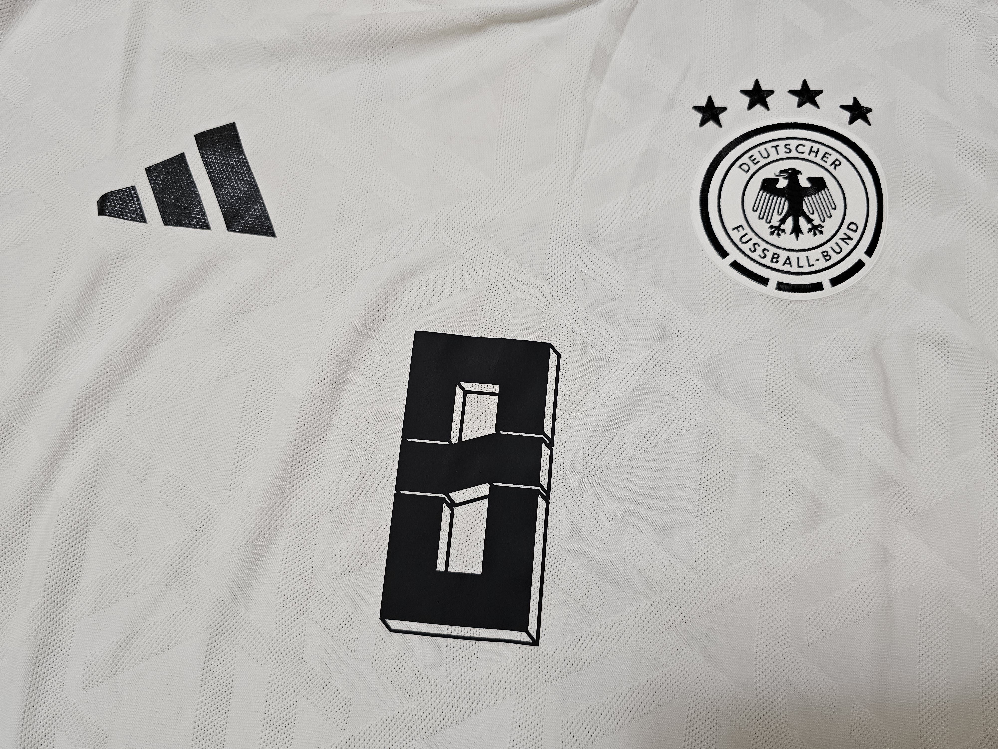 Adidas GERMANY 2024 HOME KROOS PLAYER VERSION FOOTBALL SHIRT Size US XXL / EU 58 / 5 - 3 Thumbnail