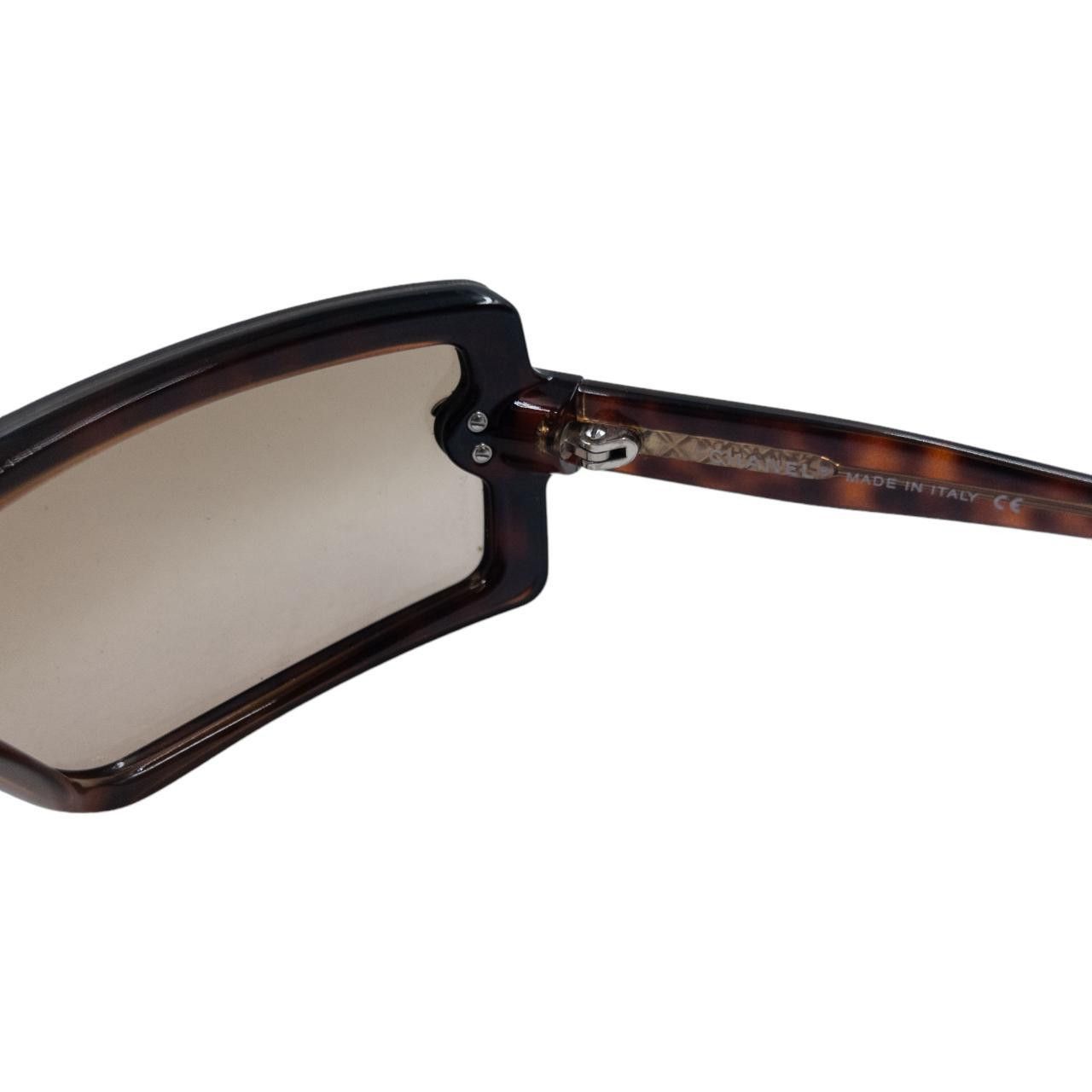 Chanel Vintage Chanel Tortoise Shell Sunglasses Size ONE SIZE - 7 Thumbnail