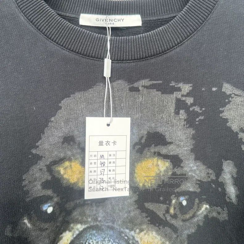 Givenchy Givenchy Classic dog head printed round neck crewneck swea Size US M / EU 48-50 / 2 - 5 Thumbnail
