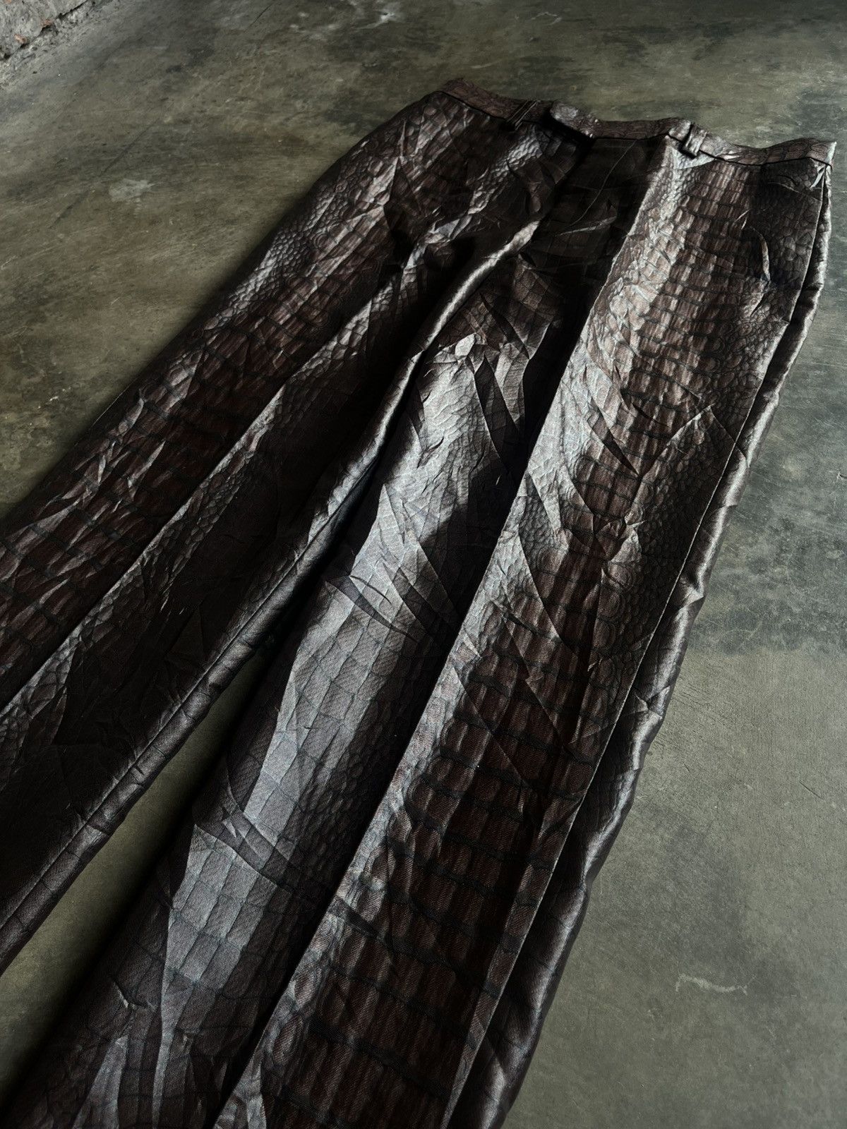 Jean Paul Gaultier JEAN PAUL GAULTIER HOMME JPG CROCODILE LEATHER EFFECT PANTS Size US 30 / EU 46 - 6 Thumbnail