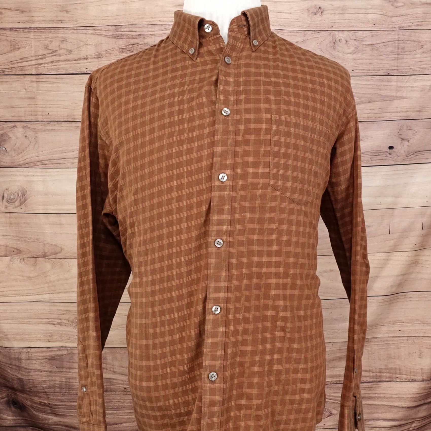 Van Heusen VAN HEUSEN BROWN CHECK LONG SLEEVE BUTTON DOWN SHIRT MENS SIZE L Size US L / EU 52-54 / 3 - 3 Thumbnail