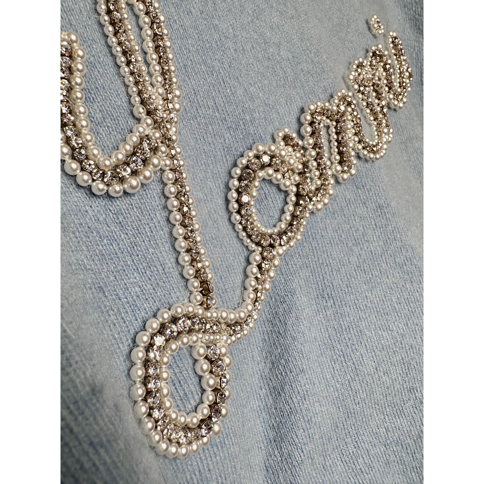 Lanvin Lanvin Girls Pearl Logo Cashmere Sweater Baby Blue Size 12 Size XL / US 12-14 / IT 48-50 - 4 Thumbnail