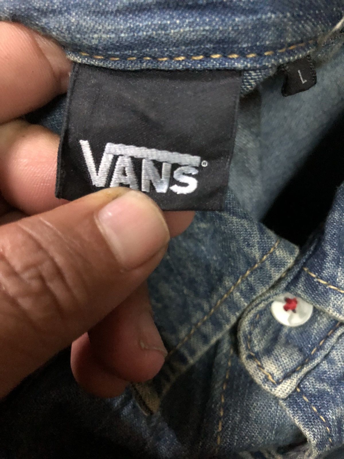 Vans Vans Patches Chambray Button Ups Shirt Size US M / EU 48-50 / 2 - 3 Thumbnail