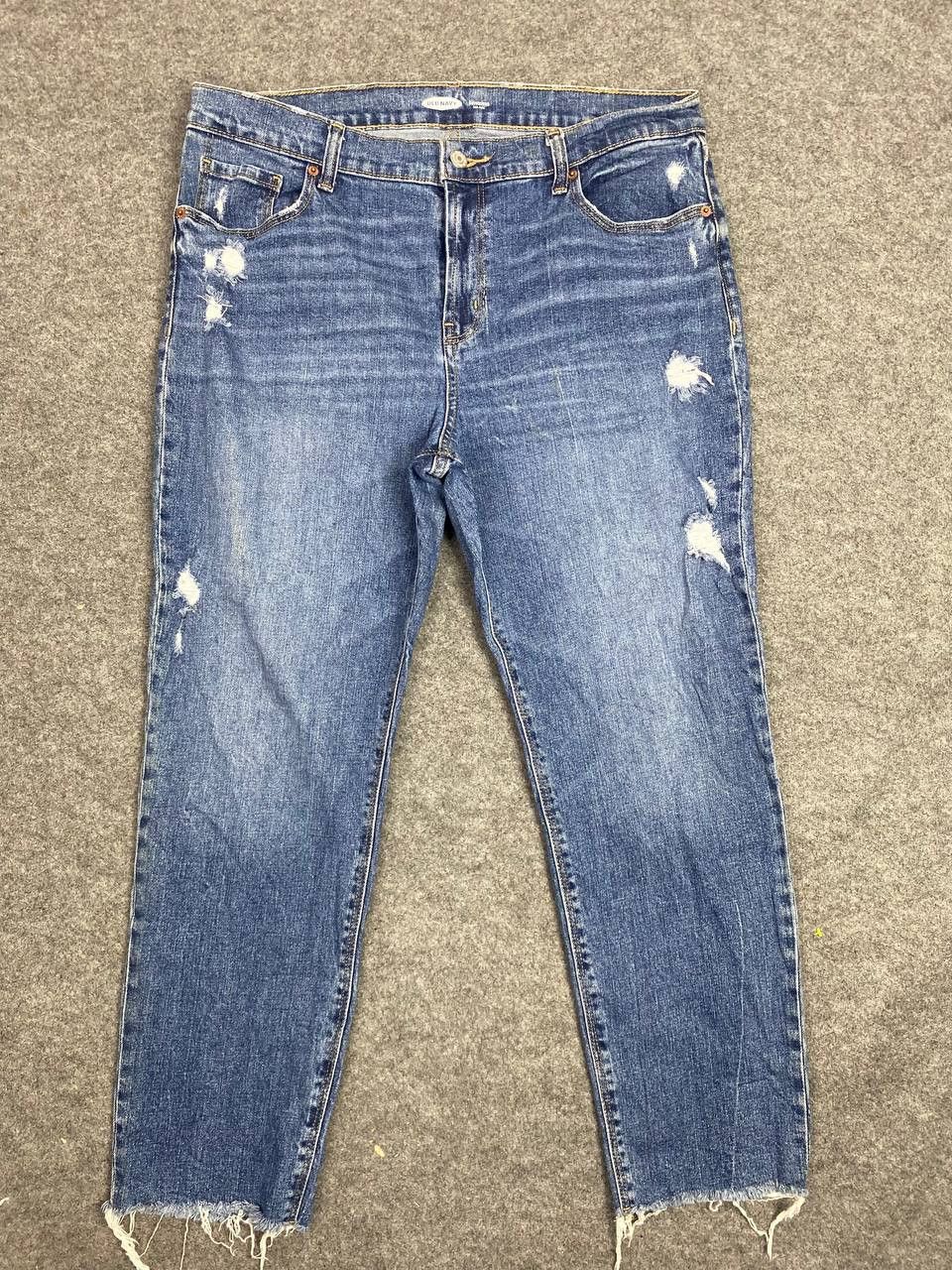 Old Navy old navy boyfriend cut mid rise distressed denim Size US 36 / EU 52 - 8 Thumbnail