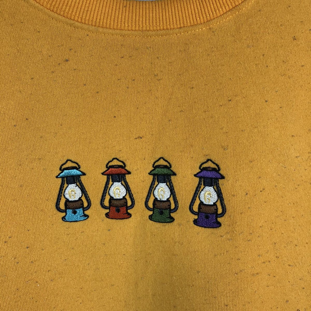 Japanese Brand × Vintage Logos Days Yellow Sweatshirt #A1926 Size US M / EU 48-50 / 2 - 9 Thumbnail