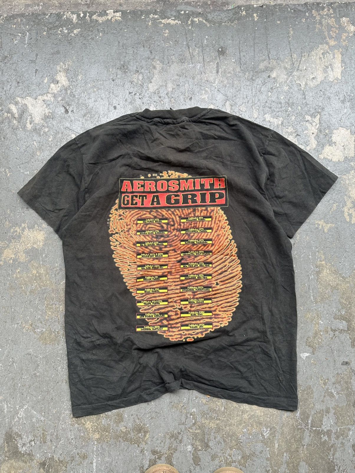 Aerosmith 1993 Aerosmith Get A Grip Sun Faded Vintage Band Tee Size US XL / EU 56 / 4 - 2 Thumbnail