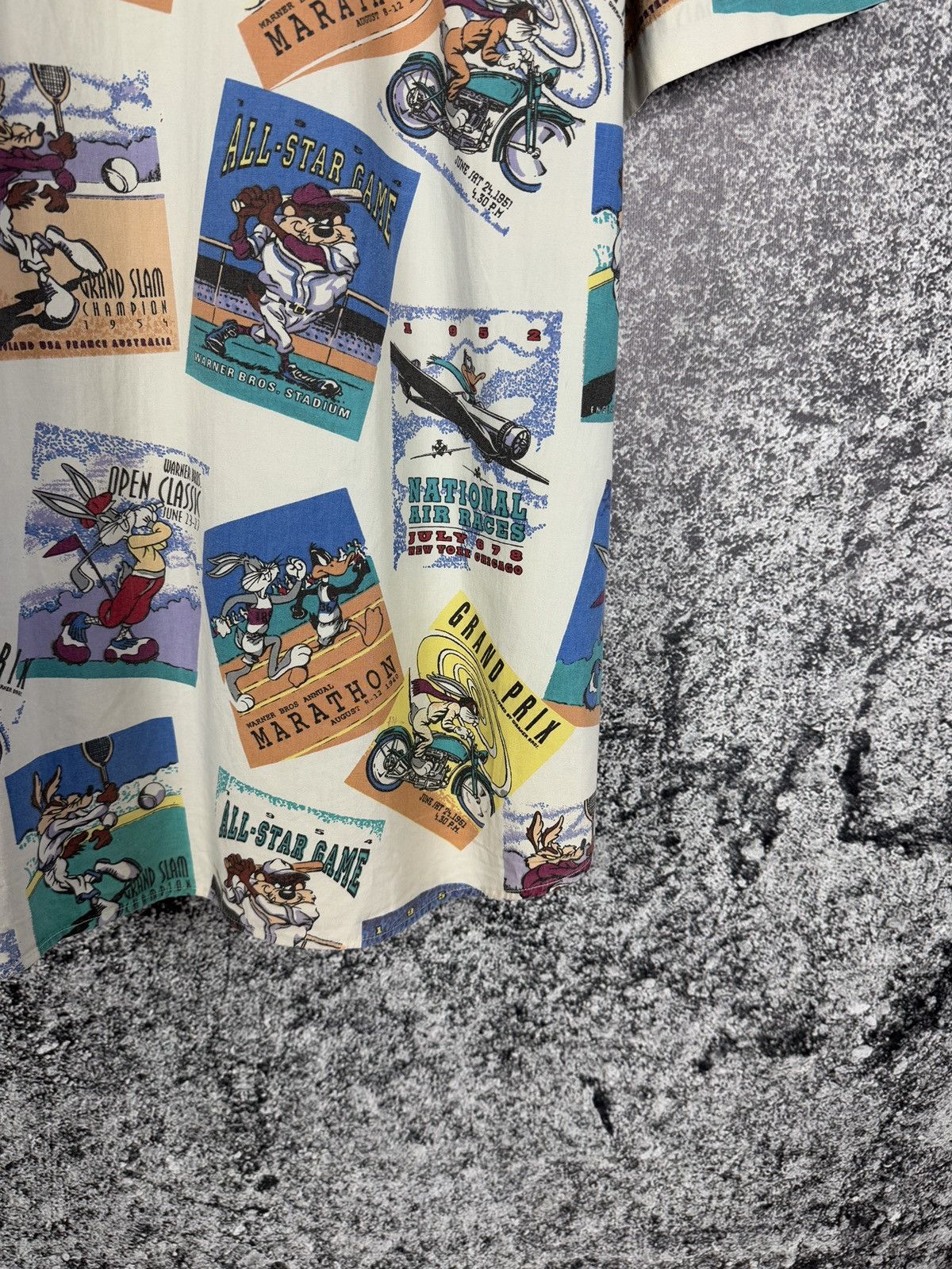 Warner Bros Rare Vintage 1993 Warner Bros Short Sleeve Shirt Bunny Taz Size US M / EU 48-50 / 2 - 14 Thumbnail
