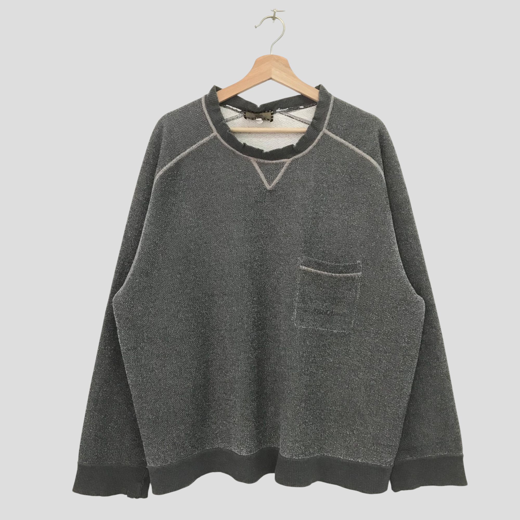 Fendi Vintage 90s Distressed Fendi Roma Italy Sweatshirt - 626 Size US XL / EU 56 / 4 - 1 Thumbnail