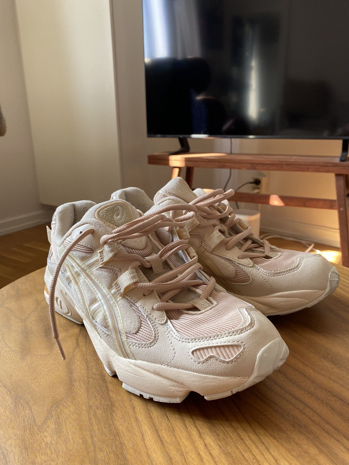 Asics × GmbH Asics GmbH Gel Kayano 5 OG Seashell Size US 9.5 / EU 42-43 - 1 Thumbnail