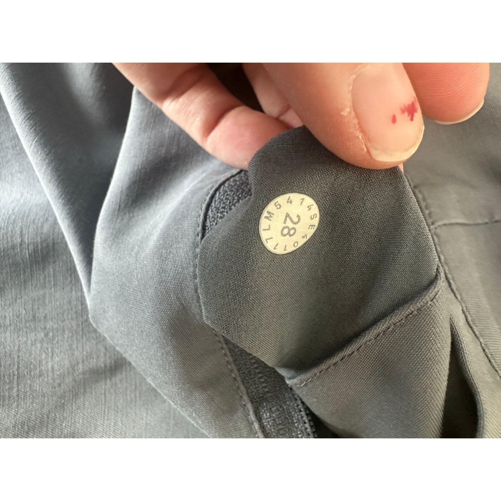 Lululemon Lululemon mens commission pant size 28 Size US 28 / EU 44 - 4 Thumbnail