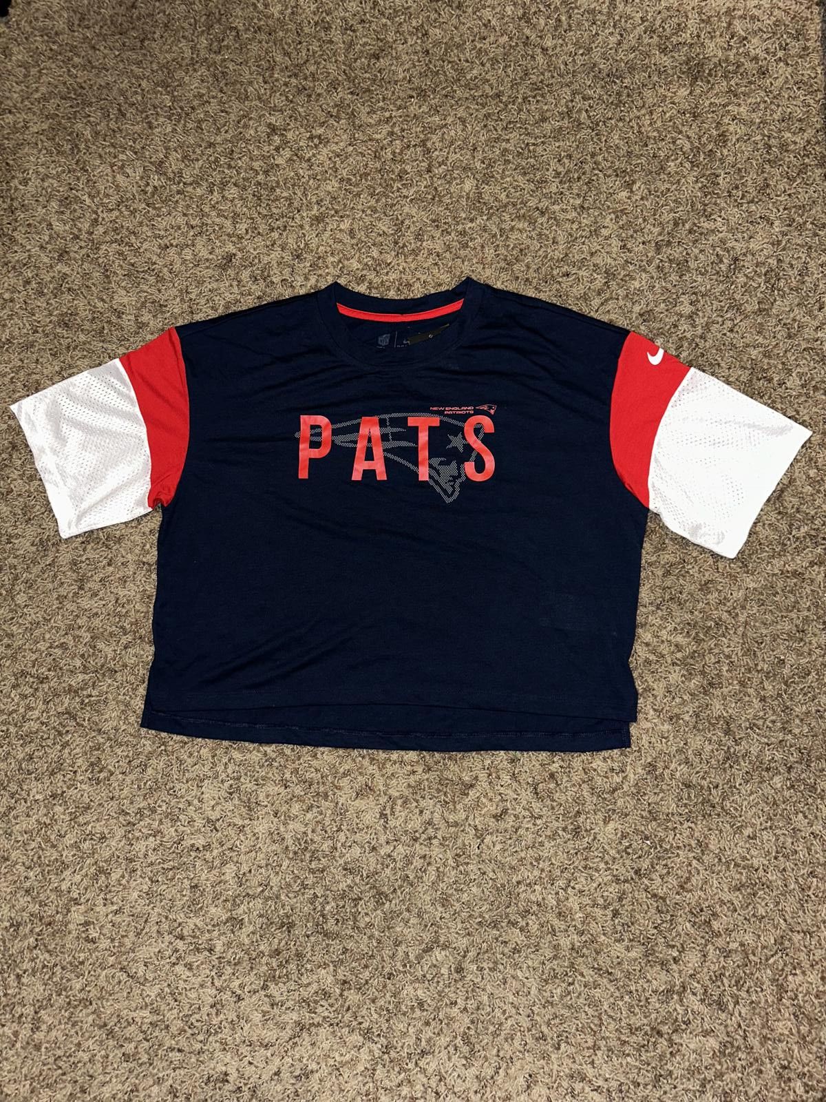 Nike Nike Women’s New England Patriots Nickname Tri-Blend Performance Crop Top Size L / US 10 / IT 46 - 1 Thumbnail