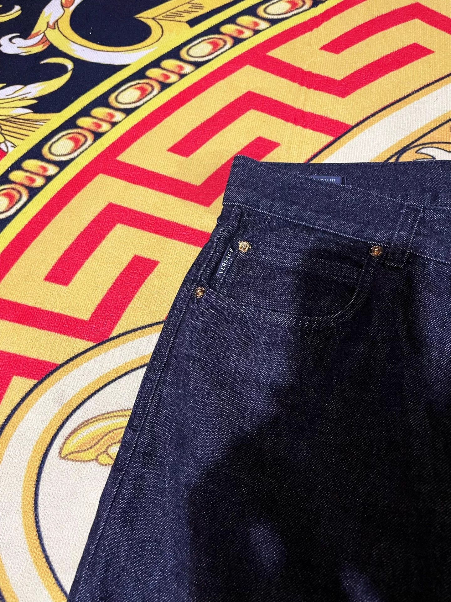 Versace Versace Main Line Runway Washed Jeans Men's 31 Size US 31 - 5 Thumbnail