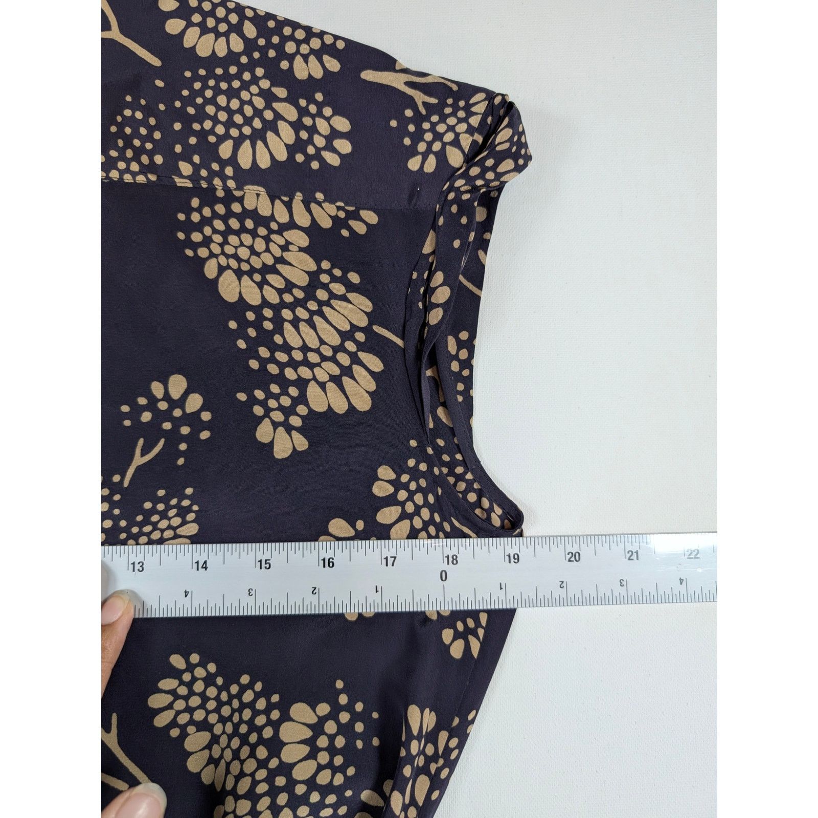 Anthropologie Anthropologie Maeve Silk Button-Down Wrap Navy Gold Dress Size M / US 6-8 / IT 42-44 - 7 Thumbnail