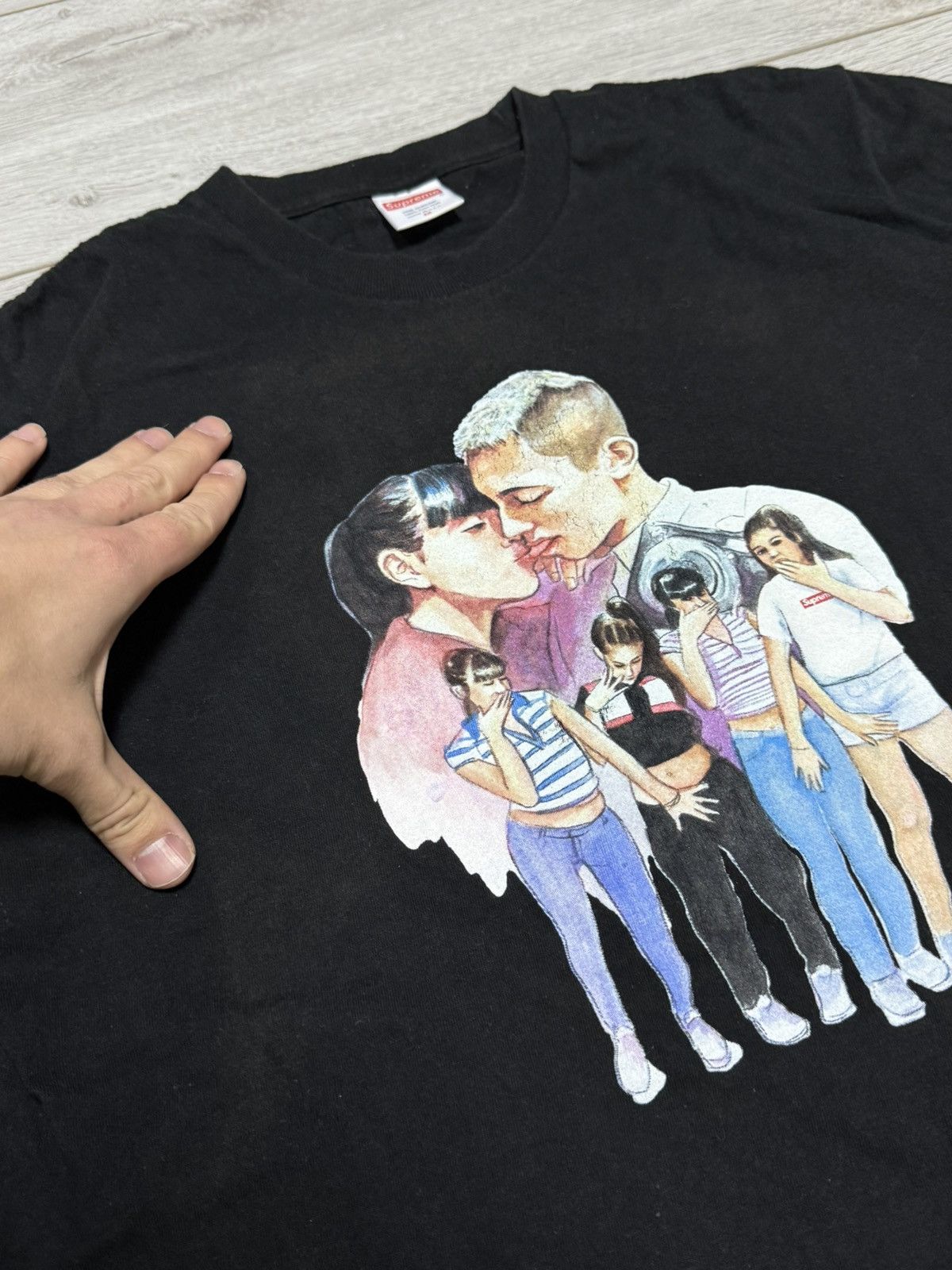Supreme Supreme kiss tee shirt USA humor fun xxx Size US M / EU 48-50 / 2 - 10 Thumbnail