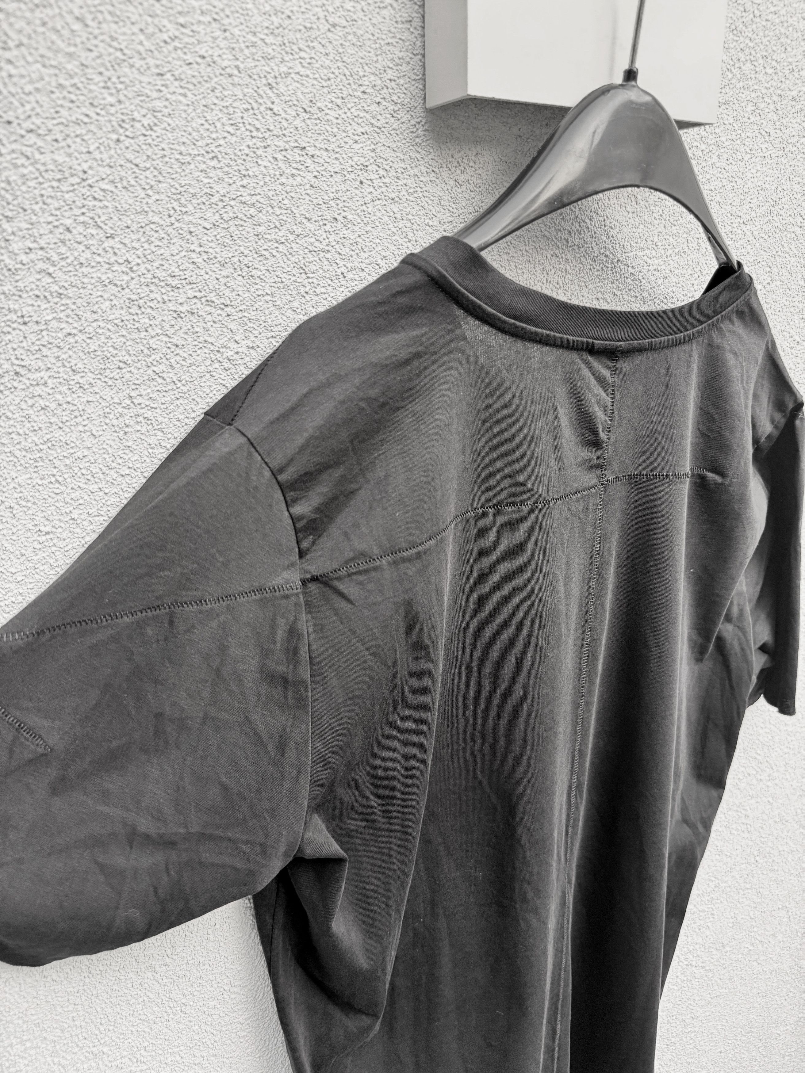 Thom Krom Thom Krom Black Roundneck Tshirt L Size US L / EU 52-54 / 3 - 8 Thumbnail