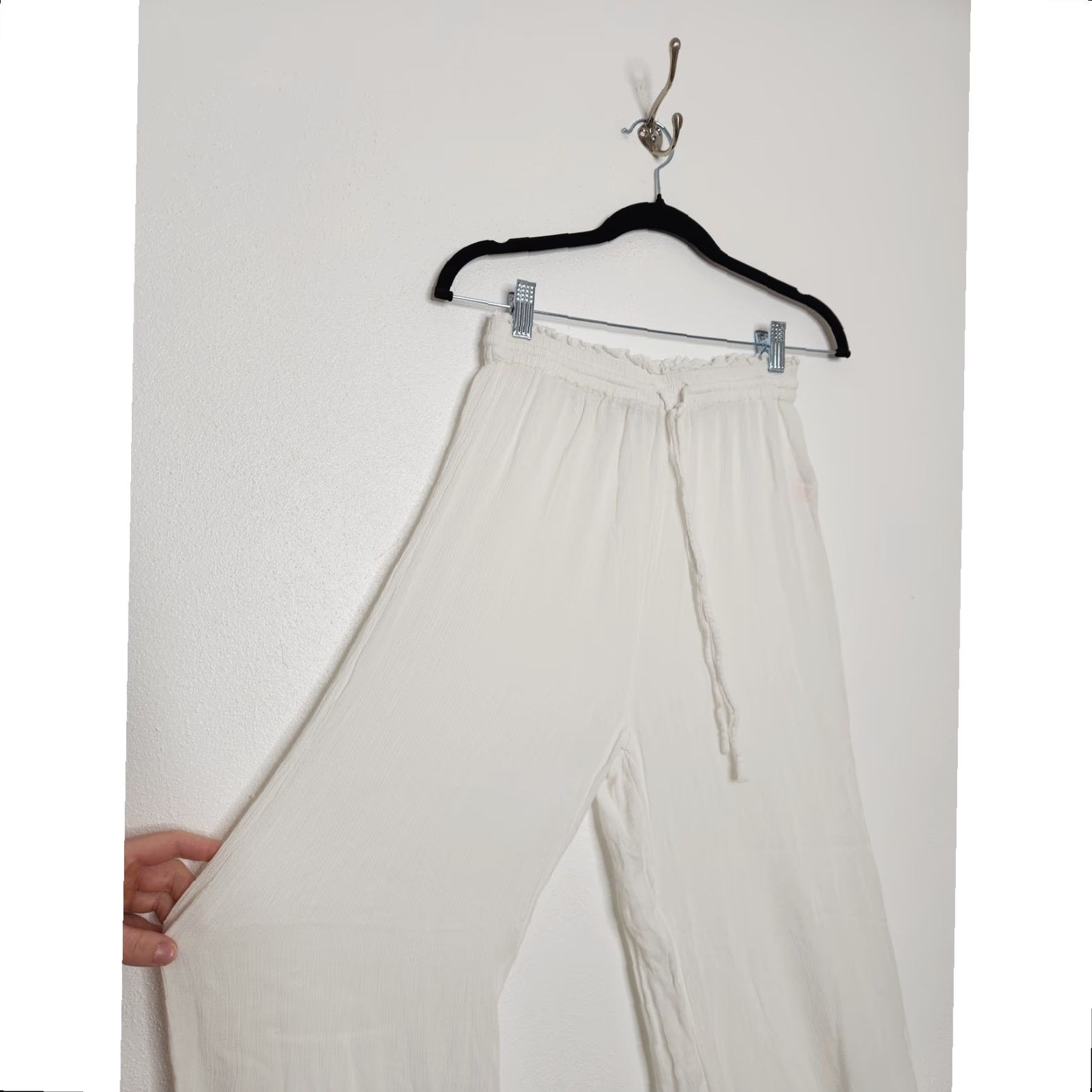 Vintage VINTAGE y2k IIsla & Bird Pants White Beach Resort Cover - Elastic Waist, 4, Regular, Women, 41 Length, 27 Inseam, 13 Rise, White, Pants Size ONE SIZE - 6 Thumbnail