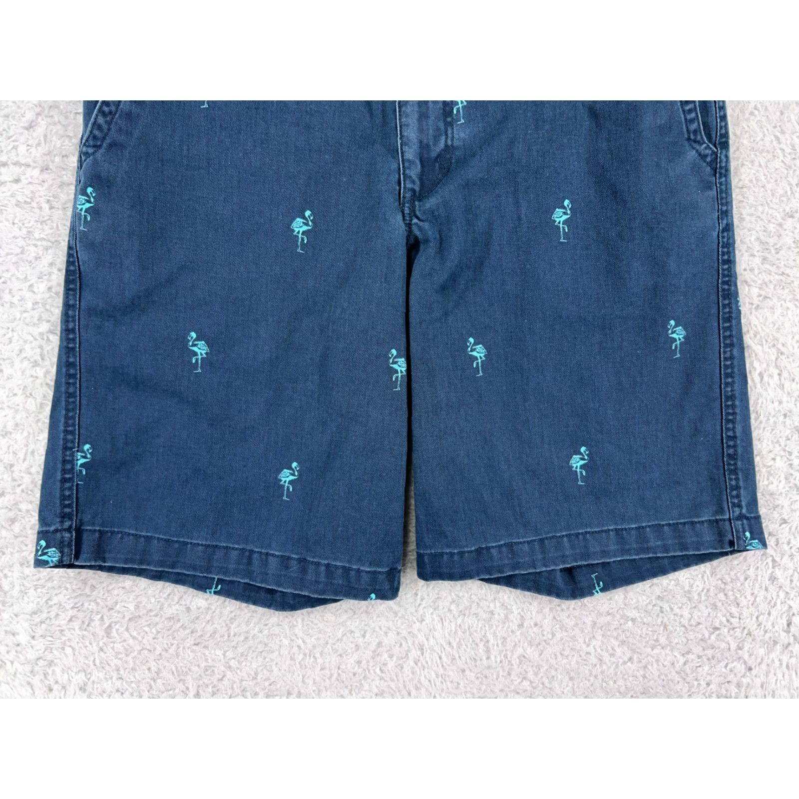 Izod IZOD Mens Shorts 30 Blue Flamingo All Over Print Chino Cotton Golf Wear Adult Regular 30 Blue Flamingo Pattern Mens Size US 30 / EU 46 - 6 Thumbnail