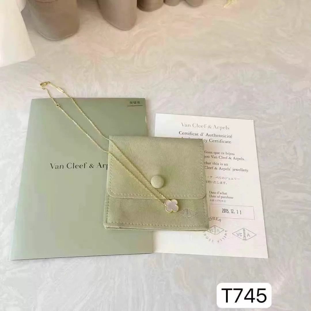Van Cleef & Arpels VCA Medium White Flower Necklace 42cm Near Mint Size ONE SIZE - 3 Thumbnail
