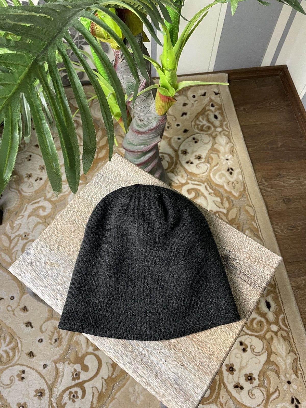 Nike Y2K Nike Big Swoosh Logo beanie Hat Size ONE SIZE - 3 Thumbnail