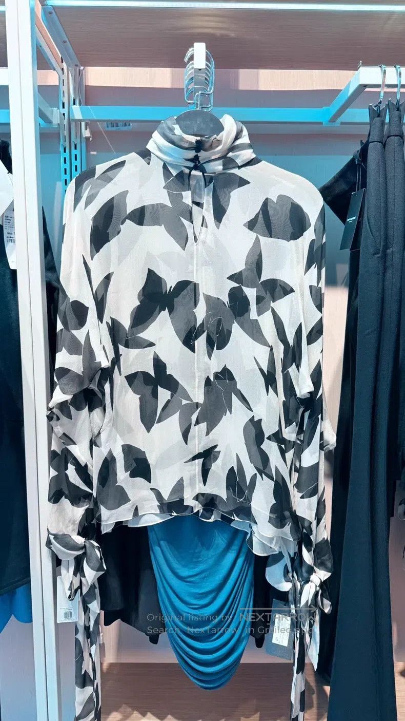 Saint Laurent Paris #REF! Size XS / US 0-2 / IT 36-38 - 1 Thumbnail
