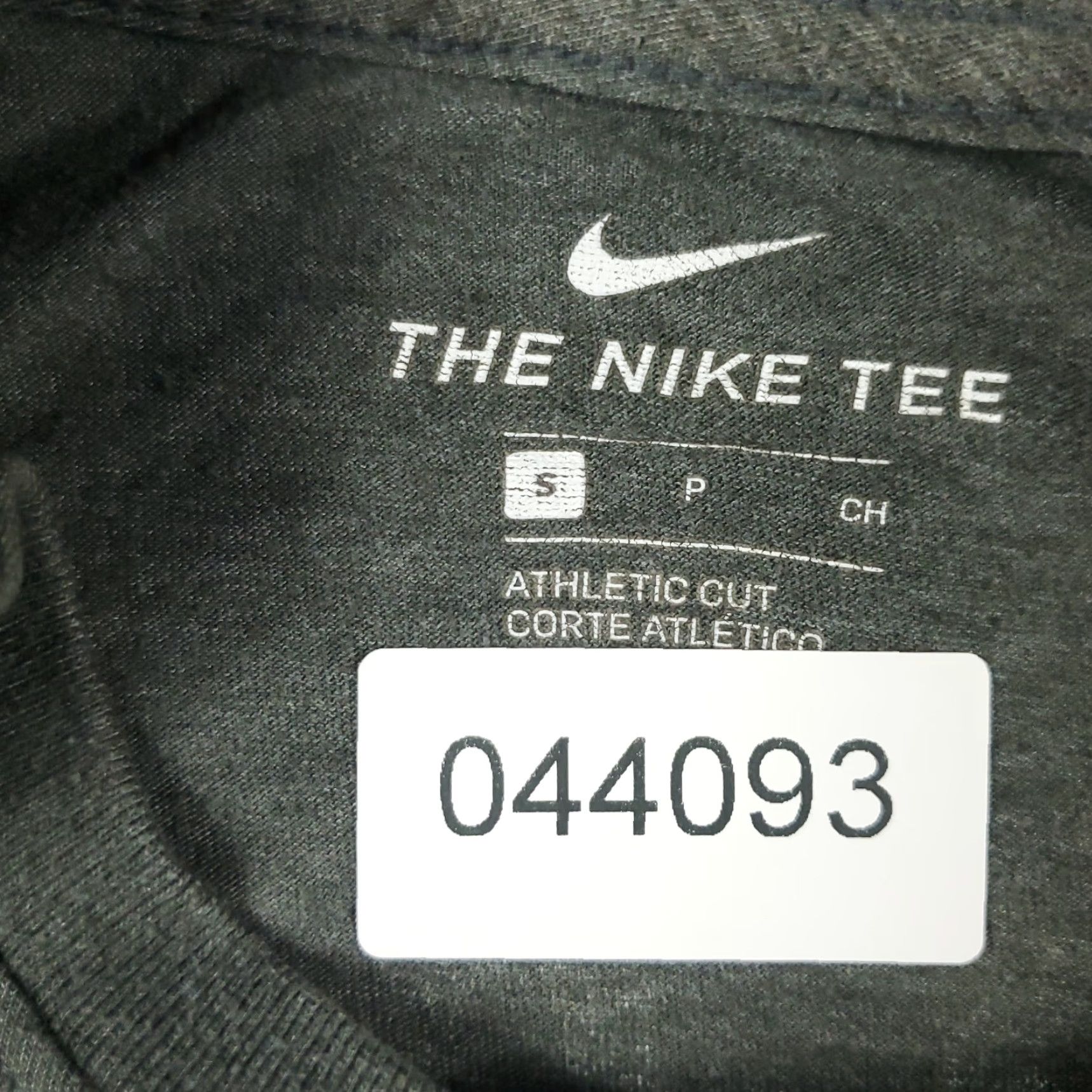 Nike Nike T Shirt Mens Small Gray Nike Dri-Fit Short Sleeve Sports Activewear Shirt Mens Gray S Nike Dri-Fit Modern Classic Sports Size US S / EU 44-46 / 1 - 6 Thumbnail