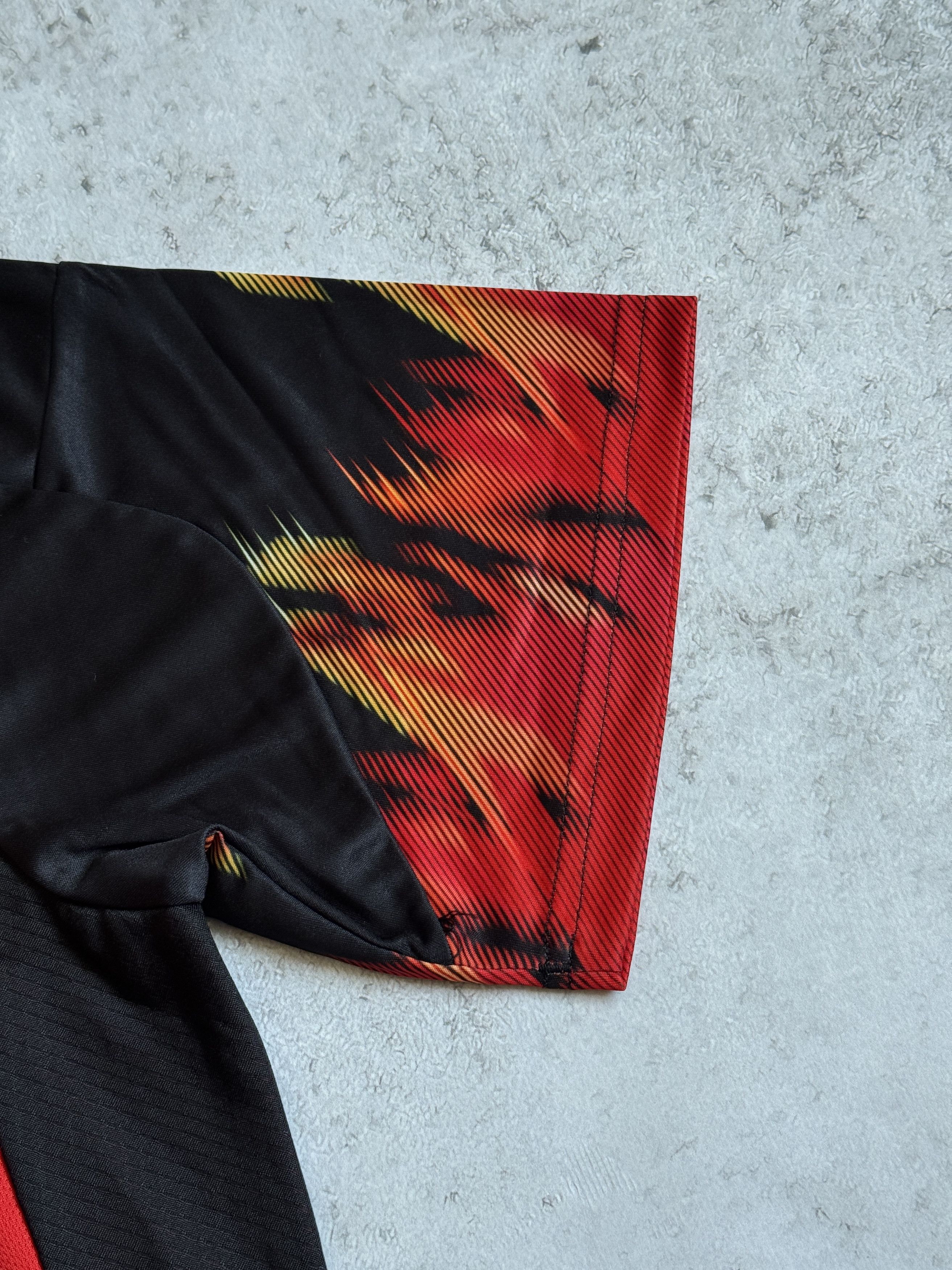 Adidas Belgium 2022 Home Jersey Shirt Adidas Football Soccer Men L Size US L / EU 52-54 / 3 - 11 Thumbnail