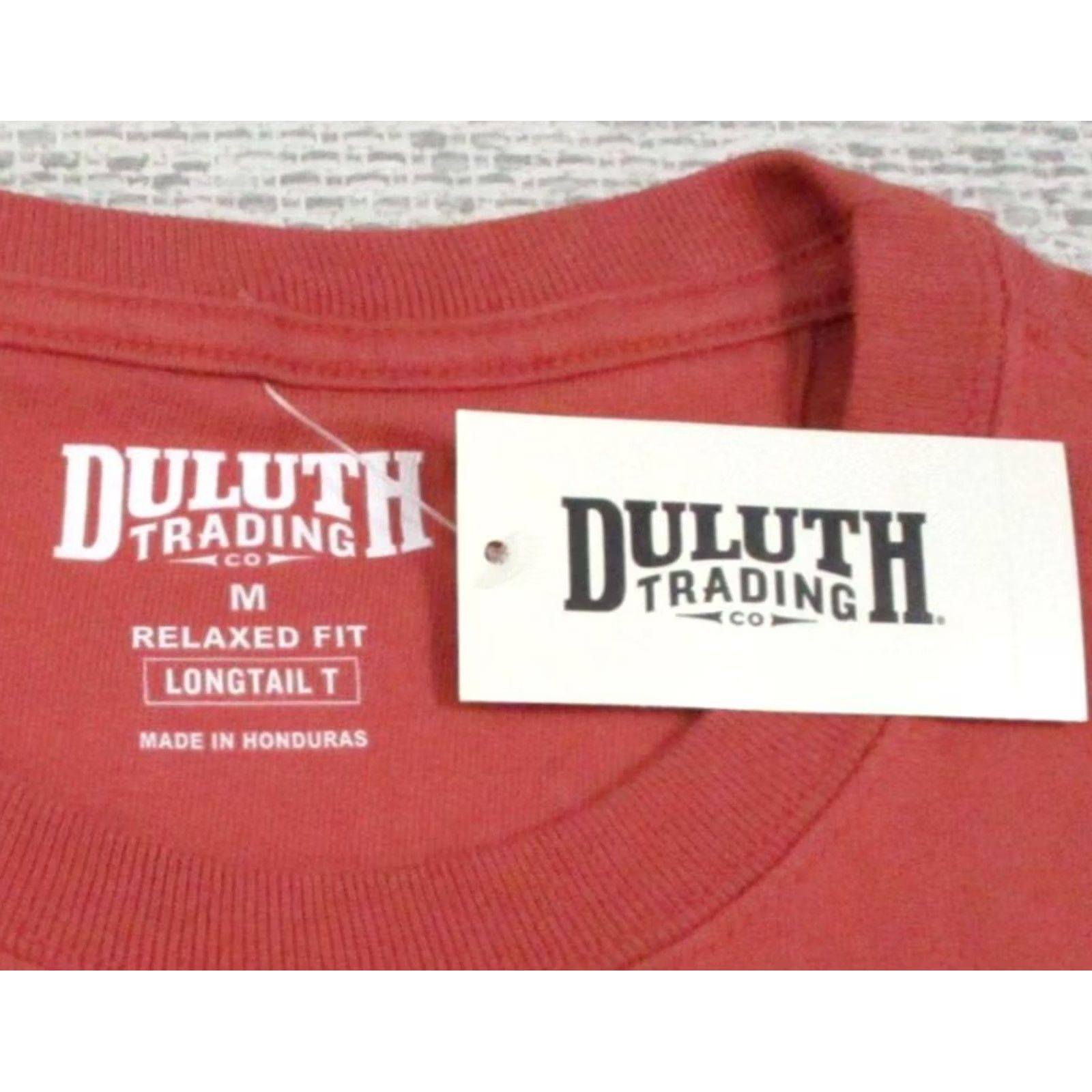 Duluth Trading Company Duluth Trading Shirt Mens Medium Red Relaxed Fit Short Sleeve Crew Neck Longtail T Cotton Crewneck Rustic Logo Vintage:No Size US M / EU 48-50 / 2 - 5 Thumbnail